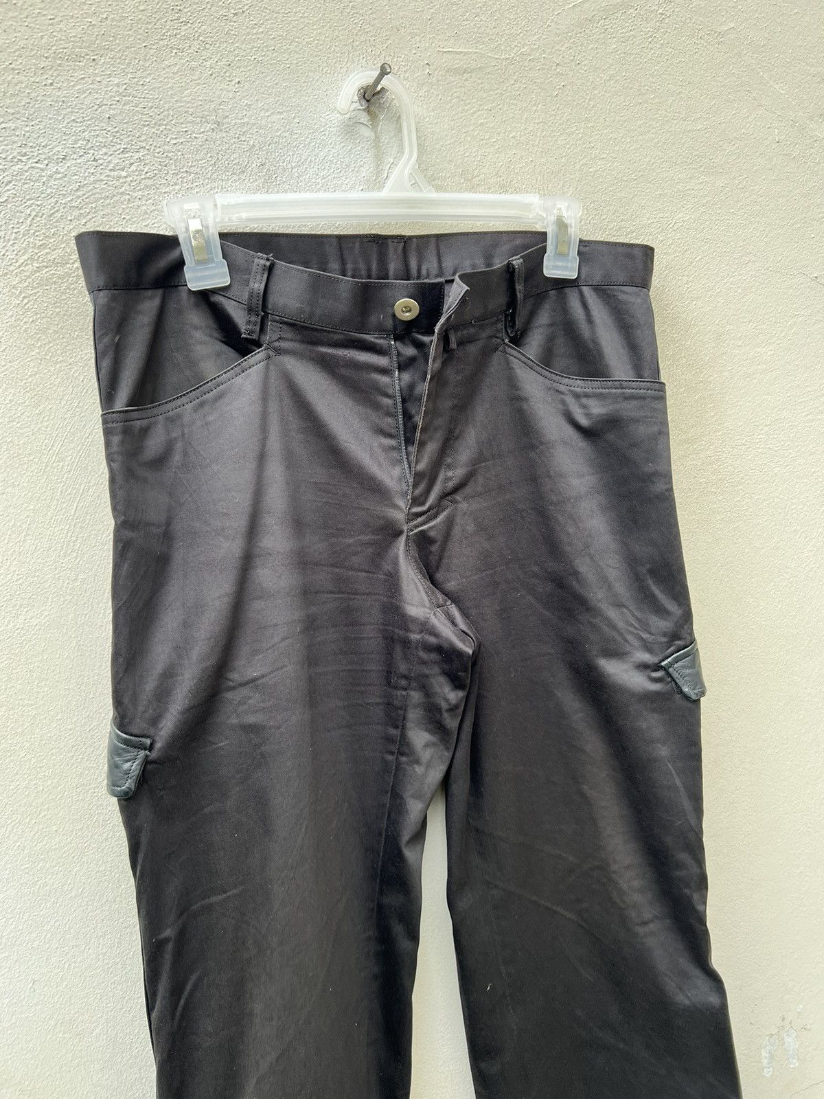Vintage Vintage KENJI ITO Japan Leather Stripe Cargo Trouser Pant Size US 31 - 10 Thumbnail