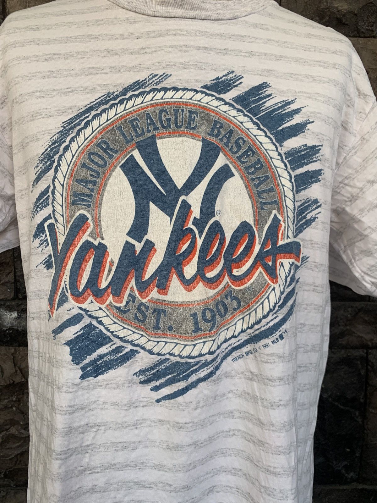 New York Yankees Vintage 90s New York Yankees MLB Team T shirt Size US L / EU 52-54 / 3 - 2 Thumbnail