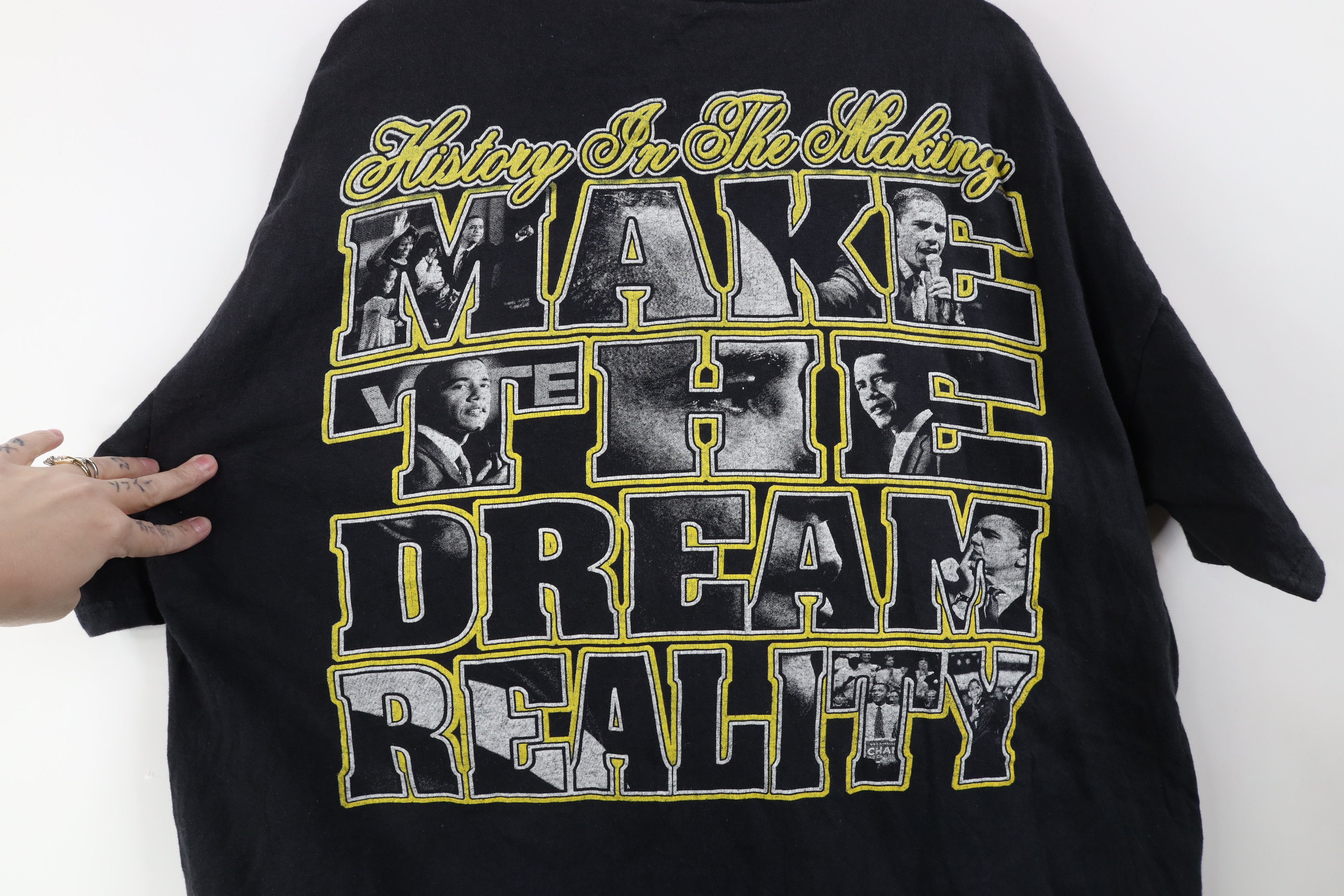 Vintage Vintage Y2K President Barack Obama Family Rap Tee T-Shirt Size US XL / EU 56 / 4 - 12 Thumbnail