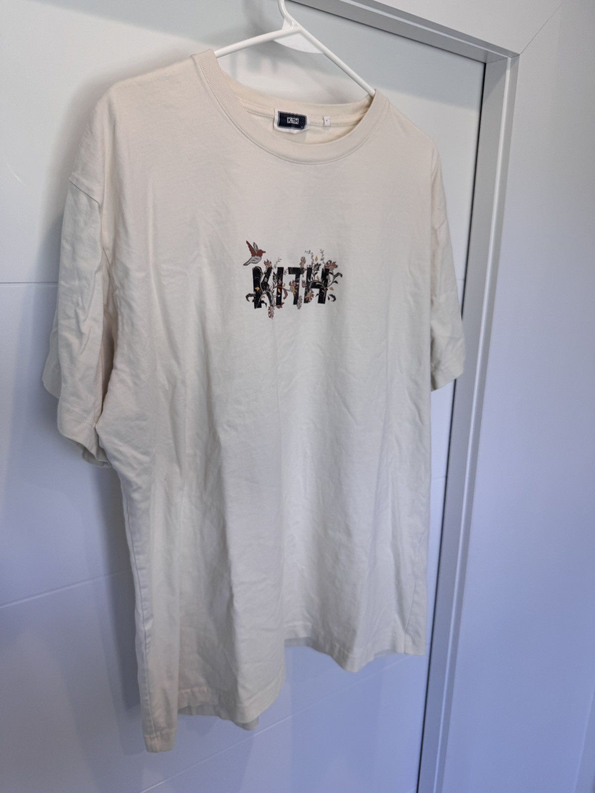 Kith Kith Jacobean Logo Sandrift Vintage Tee Size XL Size US XL / EU 56 / 4 - 2 Thumbnail