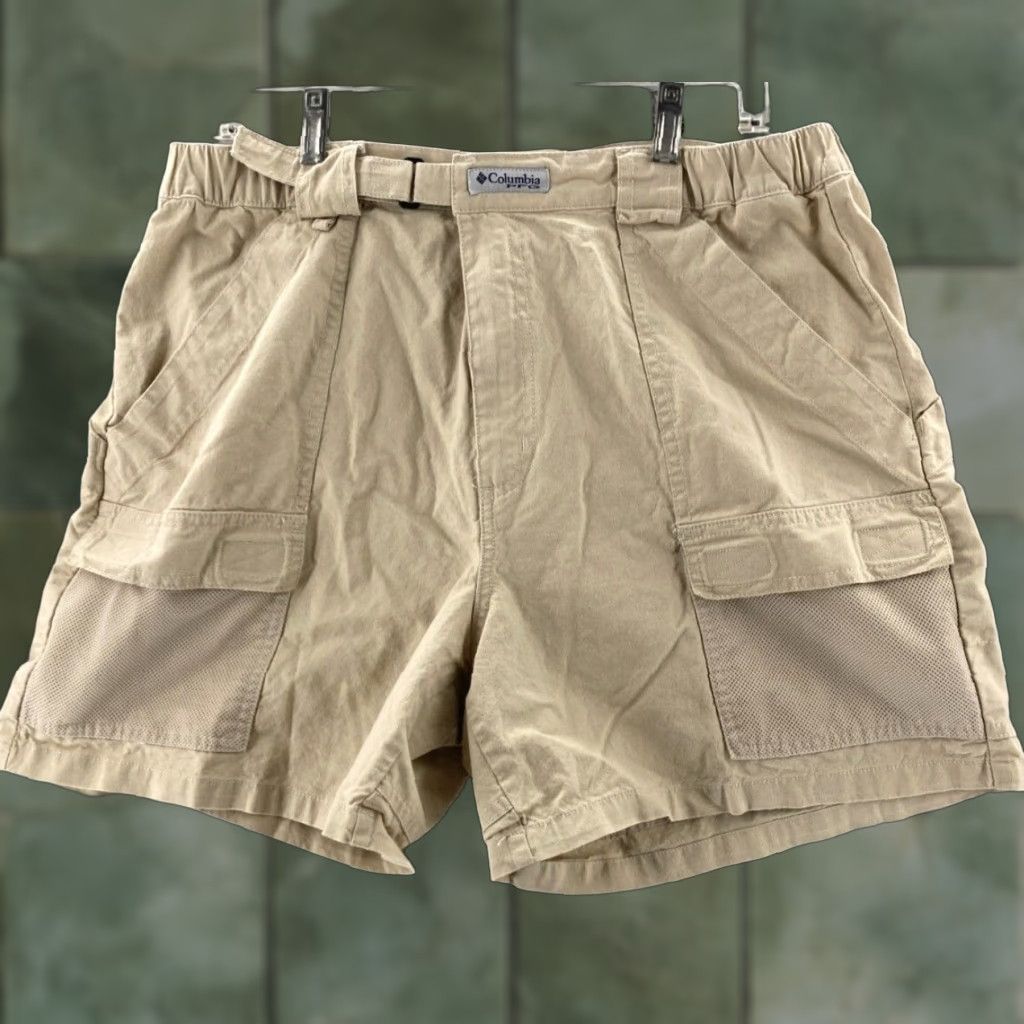 Vintage Columbia PFG Womens Shorts Large Khaki Cargo Outdoor Hiking Size 36" / US 14 / IT 50 - 1 Thumbnail