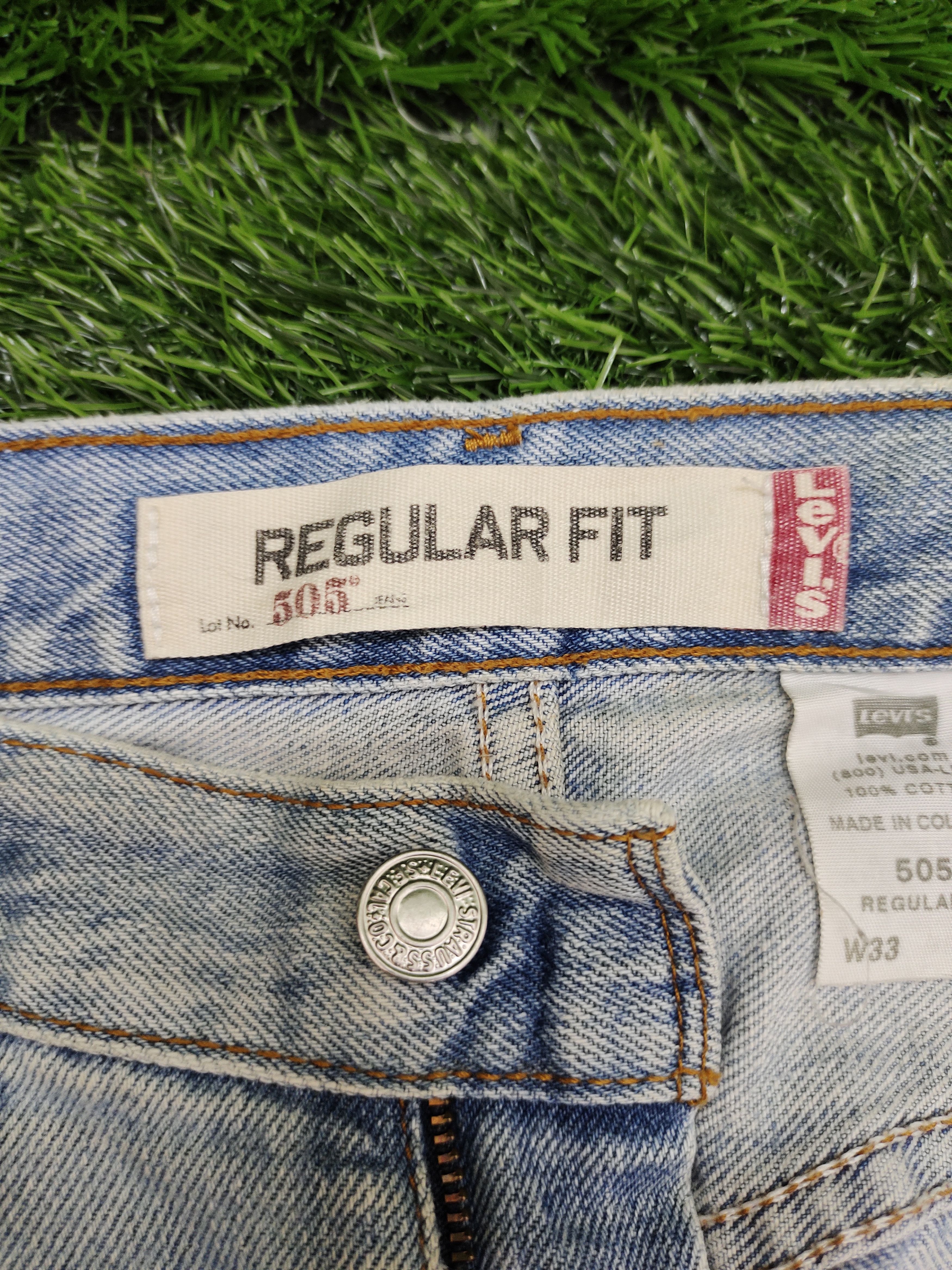 Levi's Size 33x32 Vintage Levis 505 Light Wash Jeans Regular Fit Size US 33 - 19 Thumbnail
