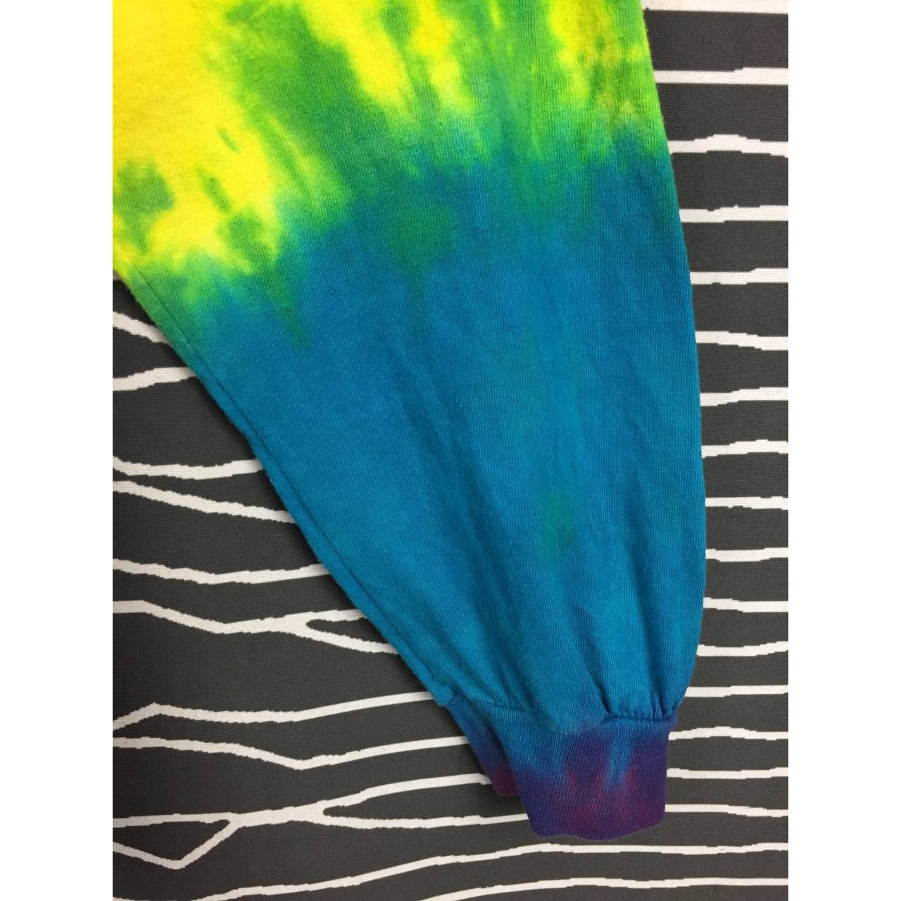 Vintage Trippy Tie-Dye Spiral Psychedelic Hippie Longsleeve Tee Size US XL / EU 56 / 4 - 9 Thumbnail
