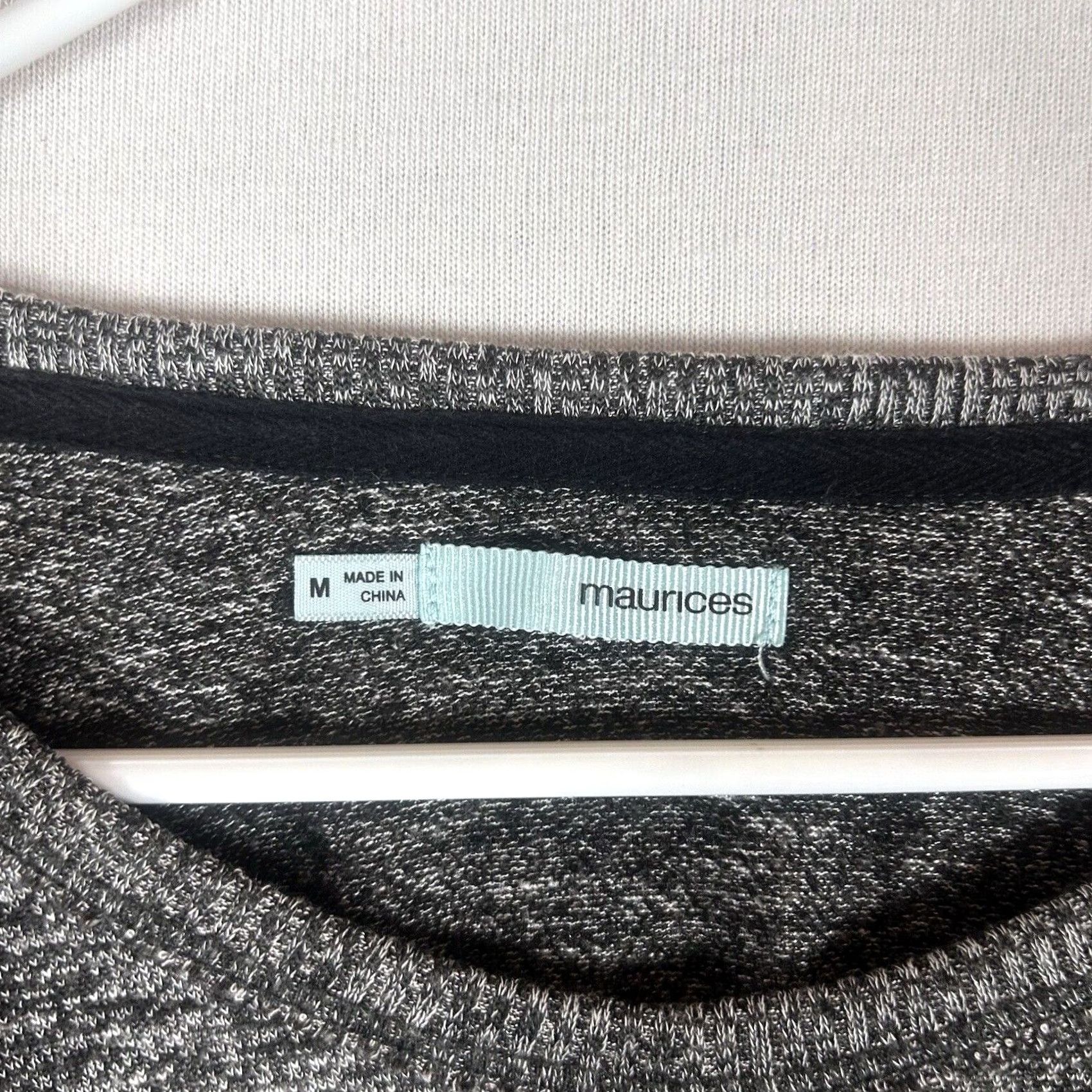 Vintage Maurices Womens Medium Round Neck Long Sleeve Gray Blouse L/S Casual Shirt Regular Fit Size M / US 6-8 / IT 42-44 - 3 Thumbnail