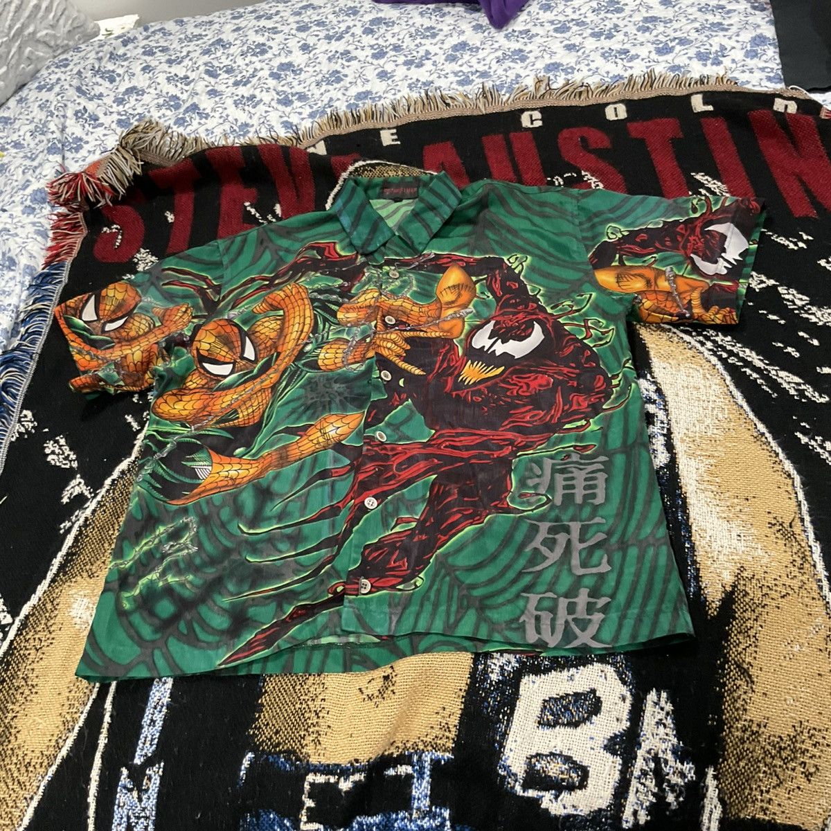 Marvel Comics Deadstock 1990 y2k Spider-Man vs venom shirt aop small Size US S / EU 44-46 / 1 - 1 Thumbnail