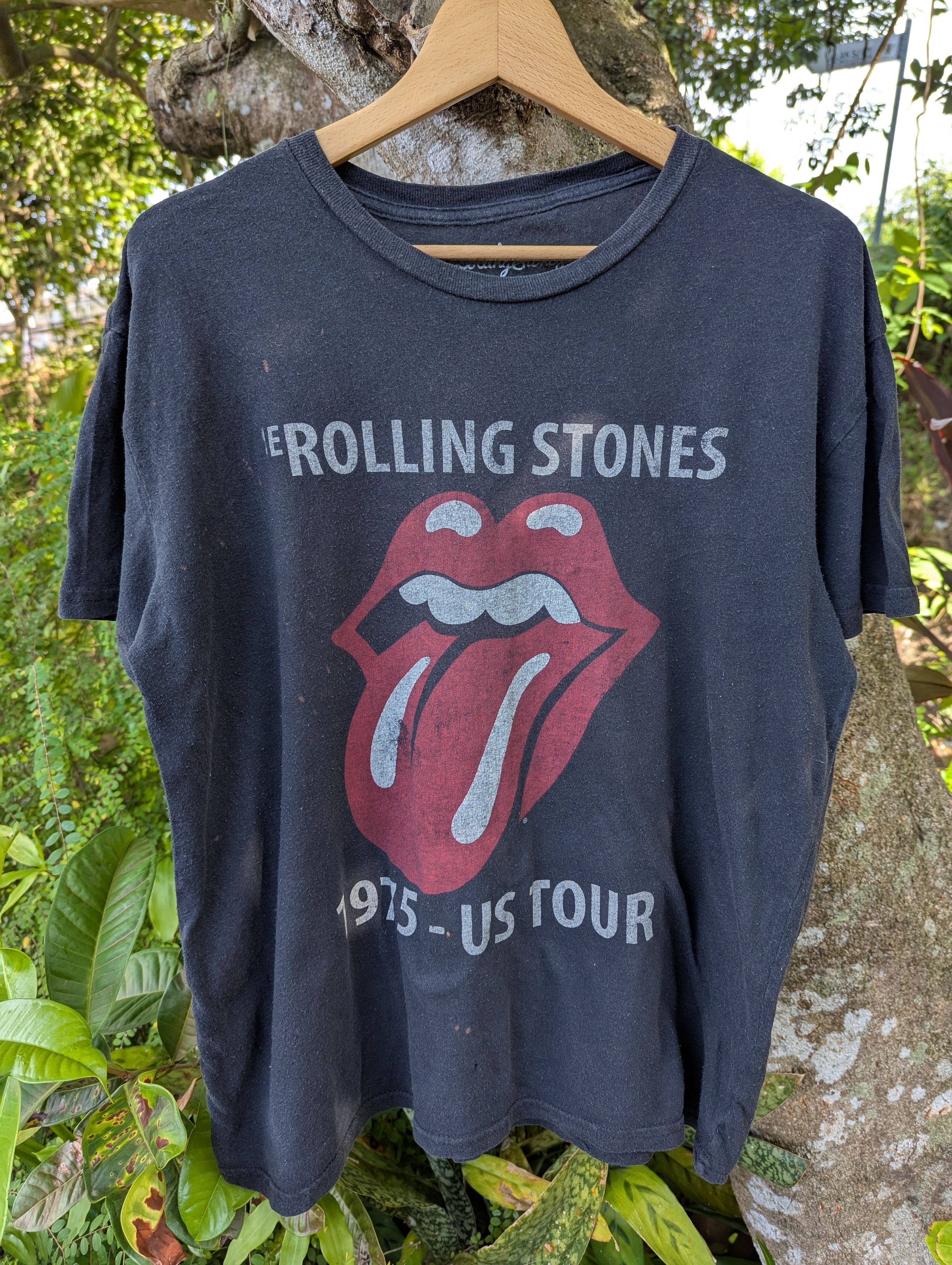 Band Tees Distressed The Rolling Stones 1975 US Tour Tshirt Size L / US 10 / IT 46 - 1 Thumbnail
