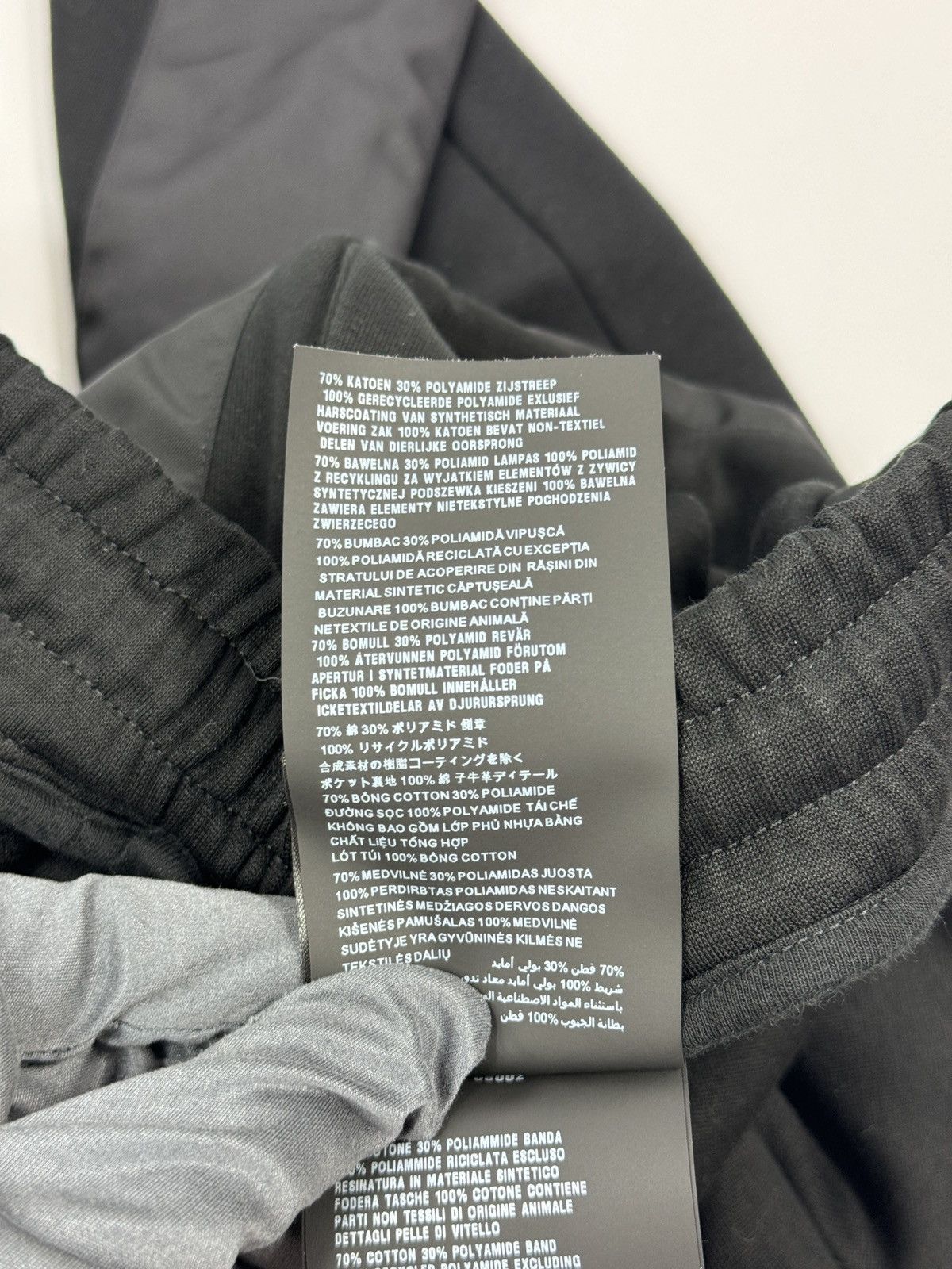 Prada TRIANGLE LOGO JOGGERS Size US 30 / EU 46 - 10 Thumbnail