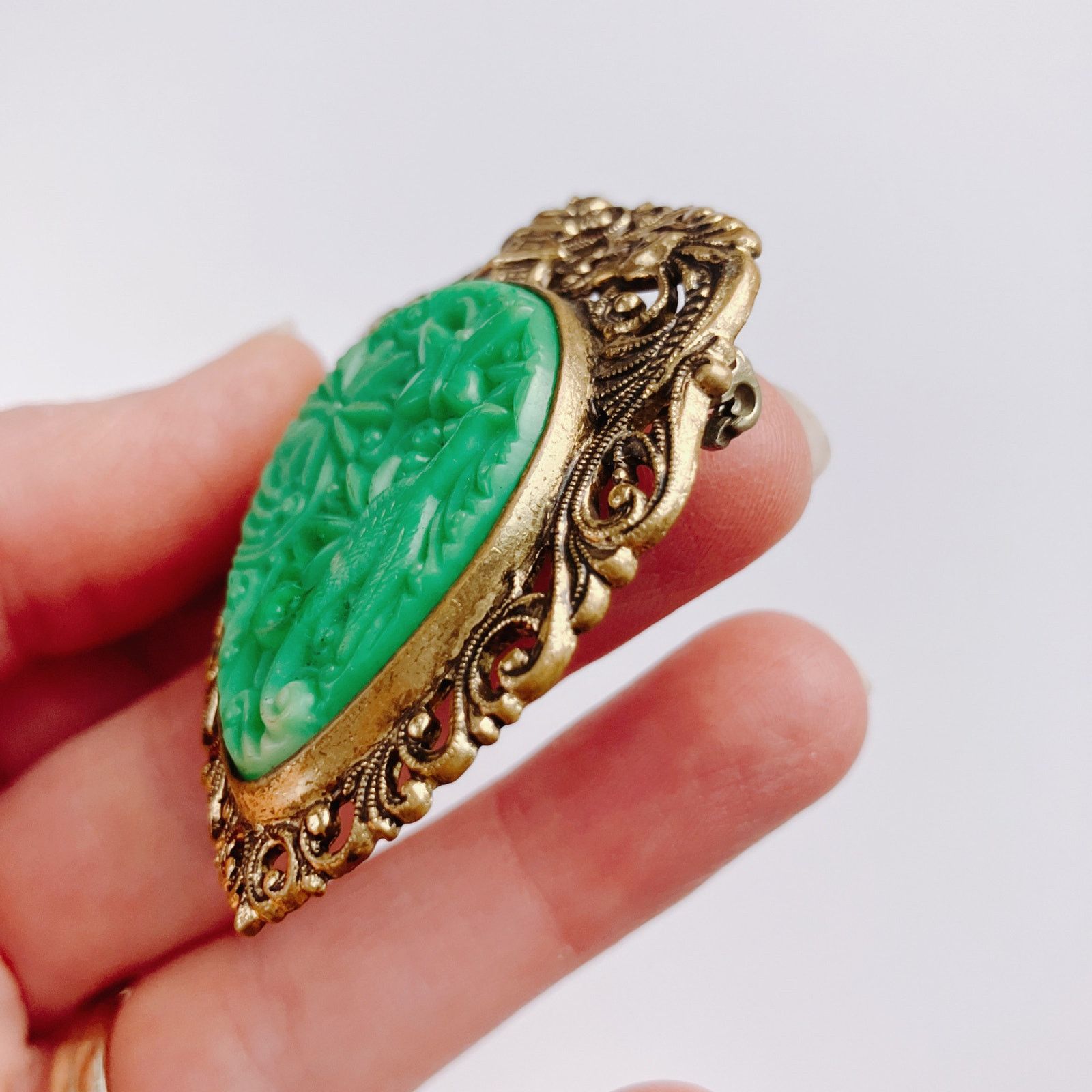 Vintage Vintage 40s Kitsch Dragon Pagoda Brooch Asian Style Size ONE SIZE - 7 Thumbnail