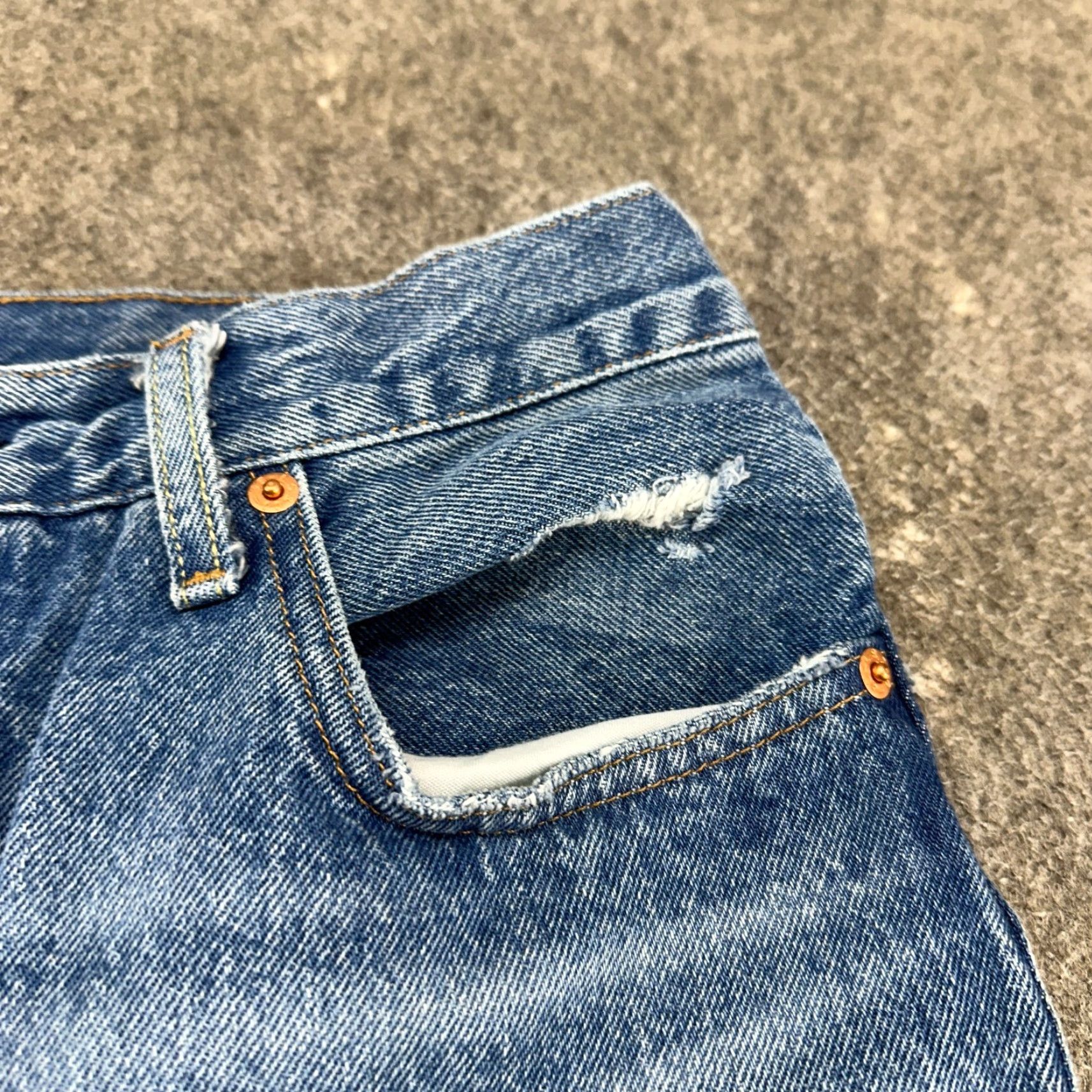 Levi's Levi's 501 Jeans Womens 29x30 Blue Light Distressed Regular Straight Denim 5-Pocket Cotton Regular Fit Vintage No Size 29" - 4 Thumbnail