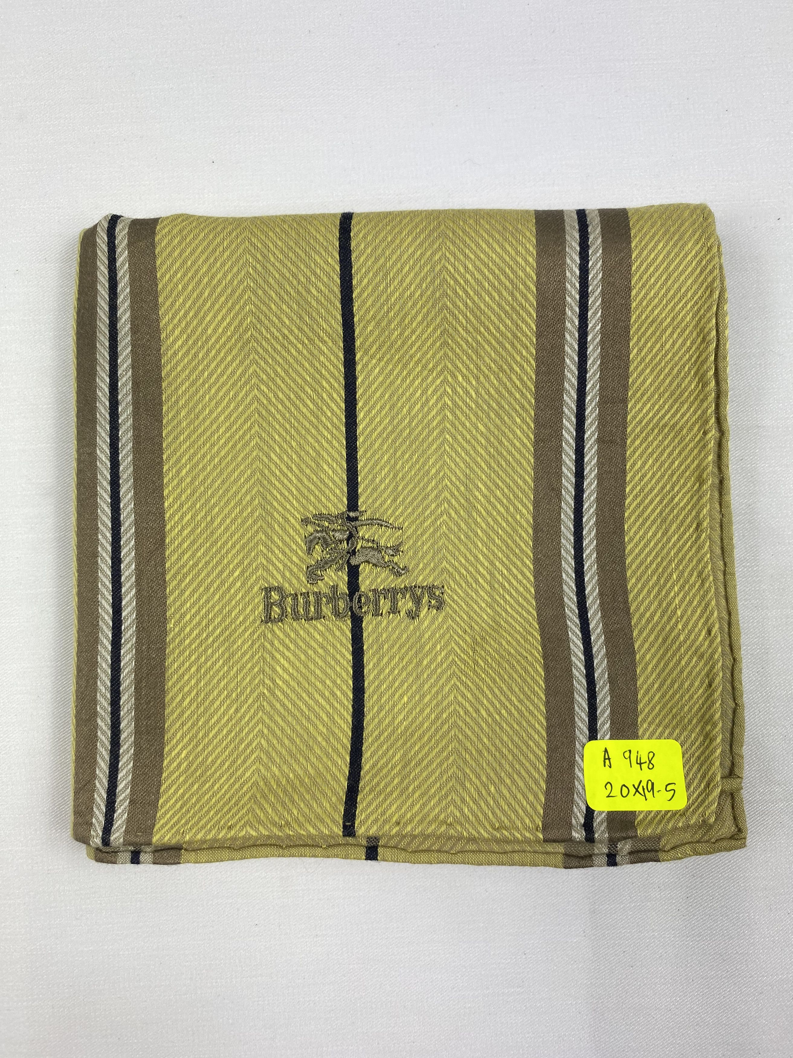Burberry Burberry Handkerchief / Bandana / Neckerchief Size ONE SIZE - 6 Thumbnail