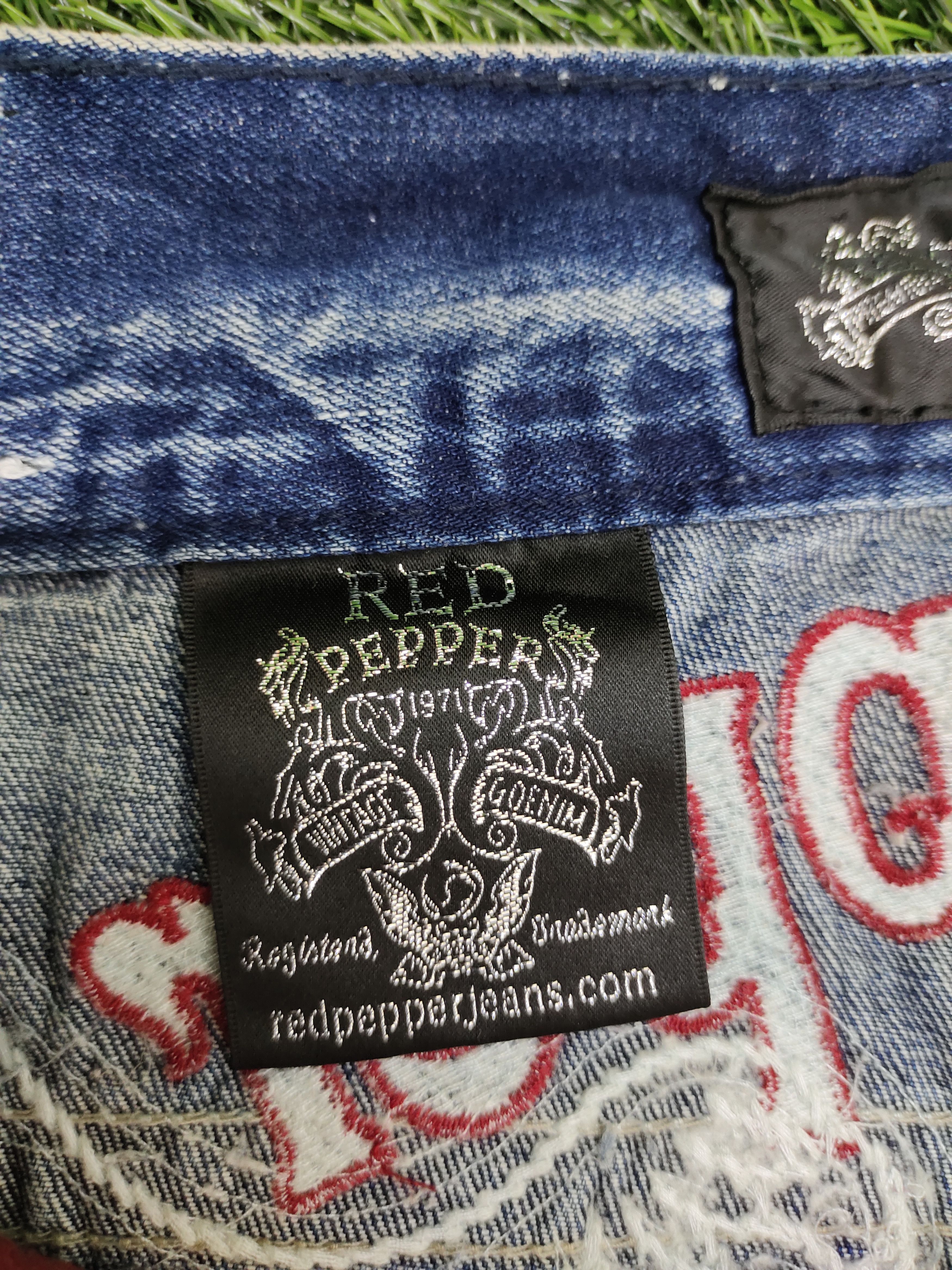 Vintage Red Pepper Wing & UK Flag Embroidered Denim Ed Hardy Y2k Size US 34 / EU 50 - 21 Thumbnail