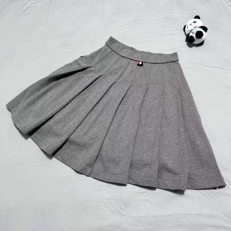 Thom Browne Gray Pleated Knitted Skirt by Thom Browne-dmc Size US 38 / EU 54 - 1 Thumbnail