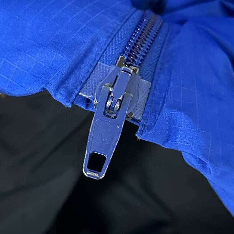 Balenciaga balenciaga klein blue logo puffer jacket Size US L / EU 52-54 / 3 - 4 Thumbnail