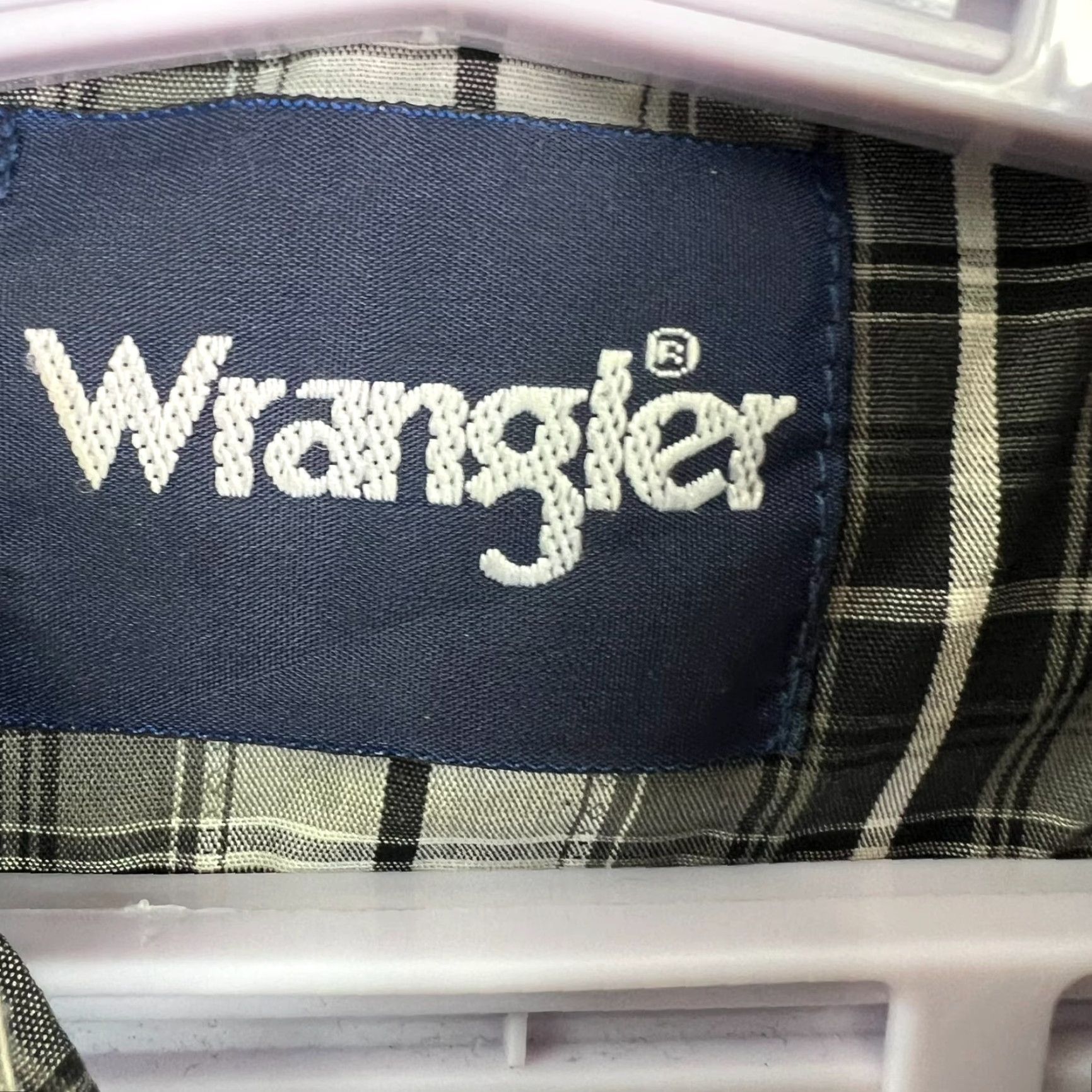 Wrangler Wrangler Western Plaid Pearl Snap Button Shirt Mens L Gray, Button-Up, Western, Casual, Workwear, Wrangler Wrancher Size US L / EU 52-54 / 3 - 5 Thumbnail
