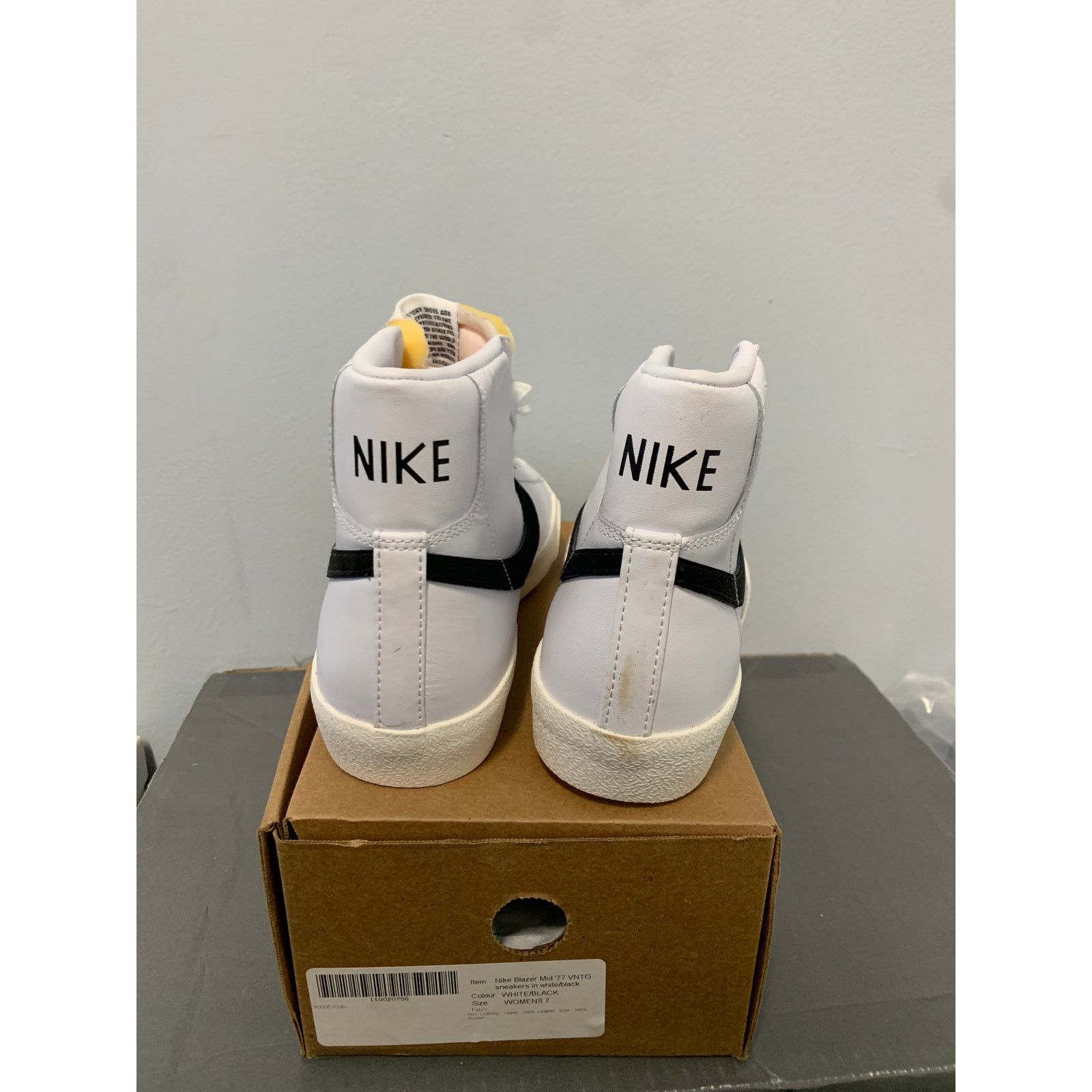 Nike Nike Blazer Mid 77 White Black Women's 7 SHIPS NOW Size US 7 / IT 37 - 3 Thumbnail