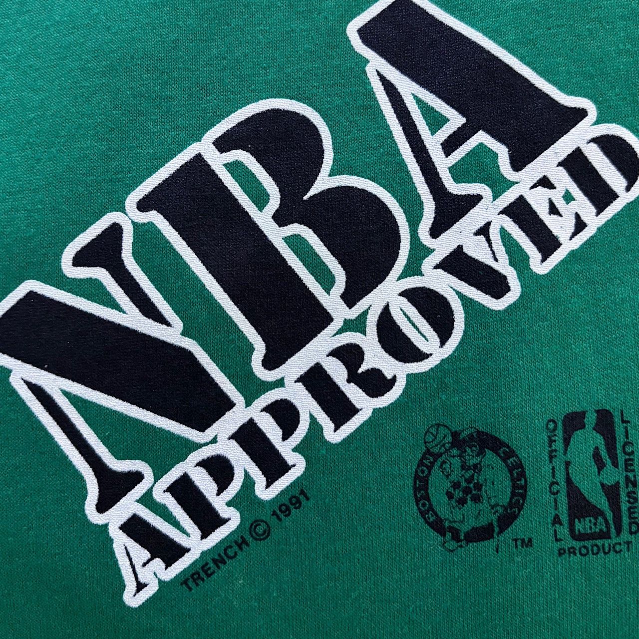 Trench USA Vintage 1991 Boston Celtics Trench NBA Deadstock Tee XL. Size US XL / EU 56 / 4 - 4 Thumbnail
