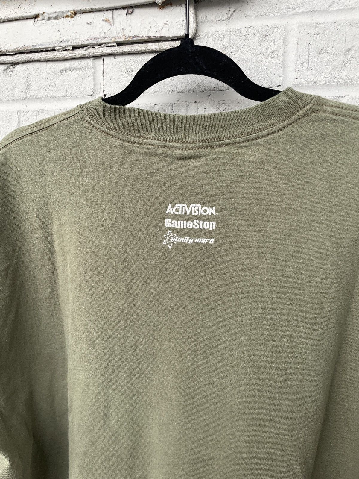 Gildan Call of Duty 2 Promo tshirt Size US XL / EU 56 / 4 - 5 Thumbnail