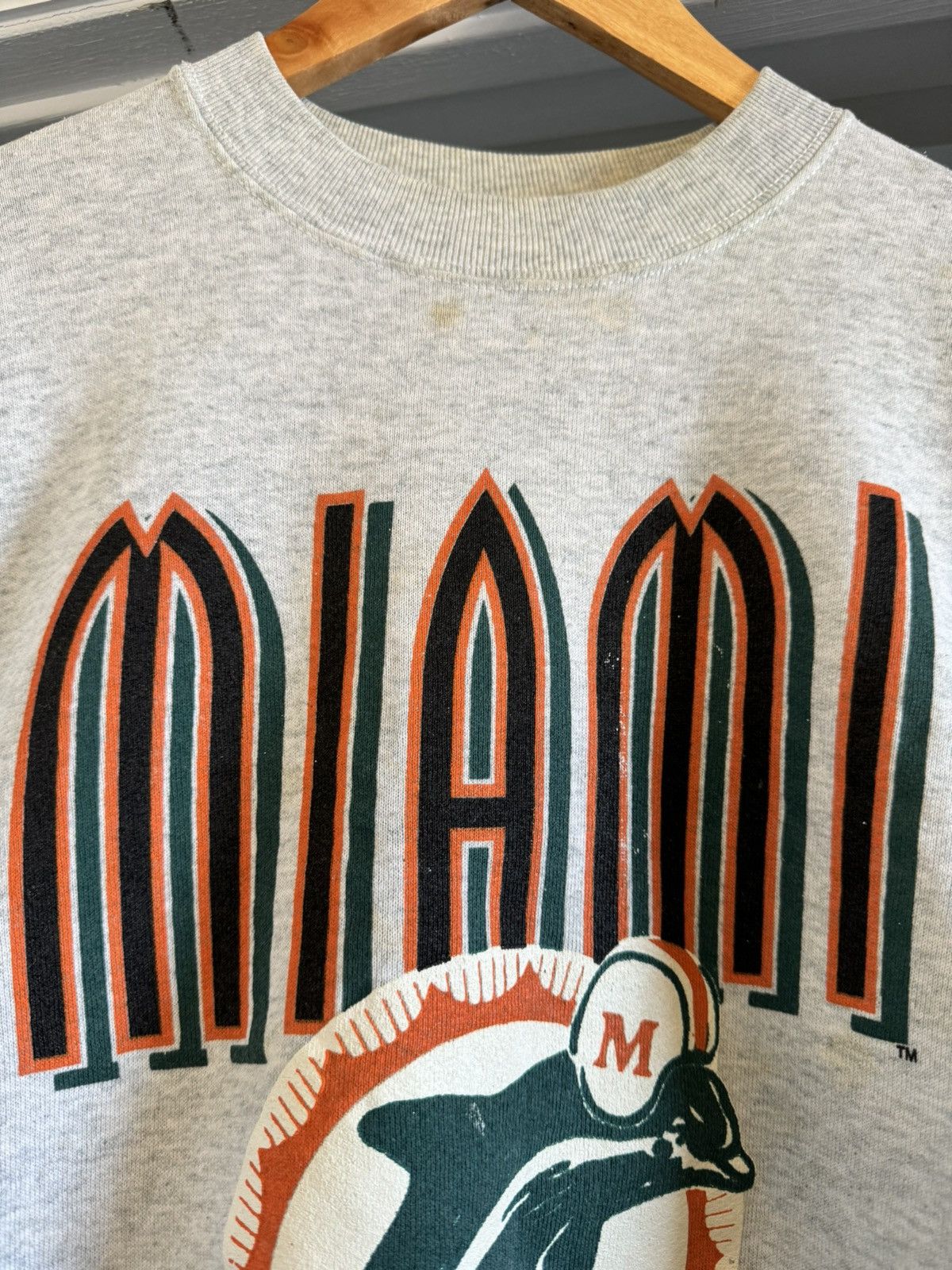 Fruit Of The Loom Vintage Miami Dolphins Sweatshirt Size US L / EU 52-54 / 3 - 5 Thumbnail