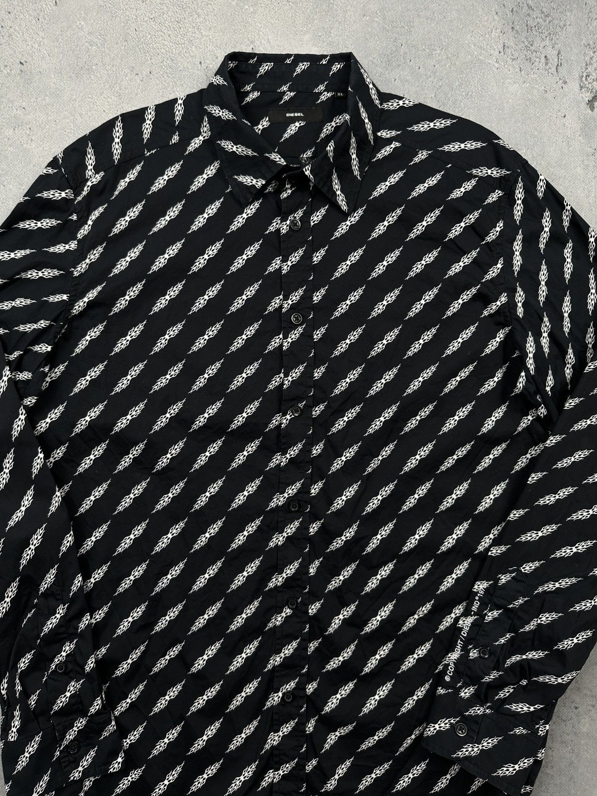 Diesel Diesel All Over Flames Print Button Up Shirt Black White Size US XL / EU 56 / 4 - 7 Thumbnail