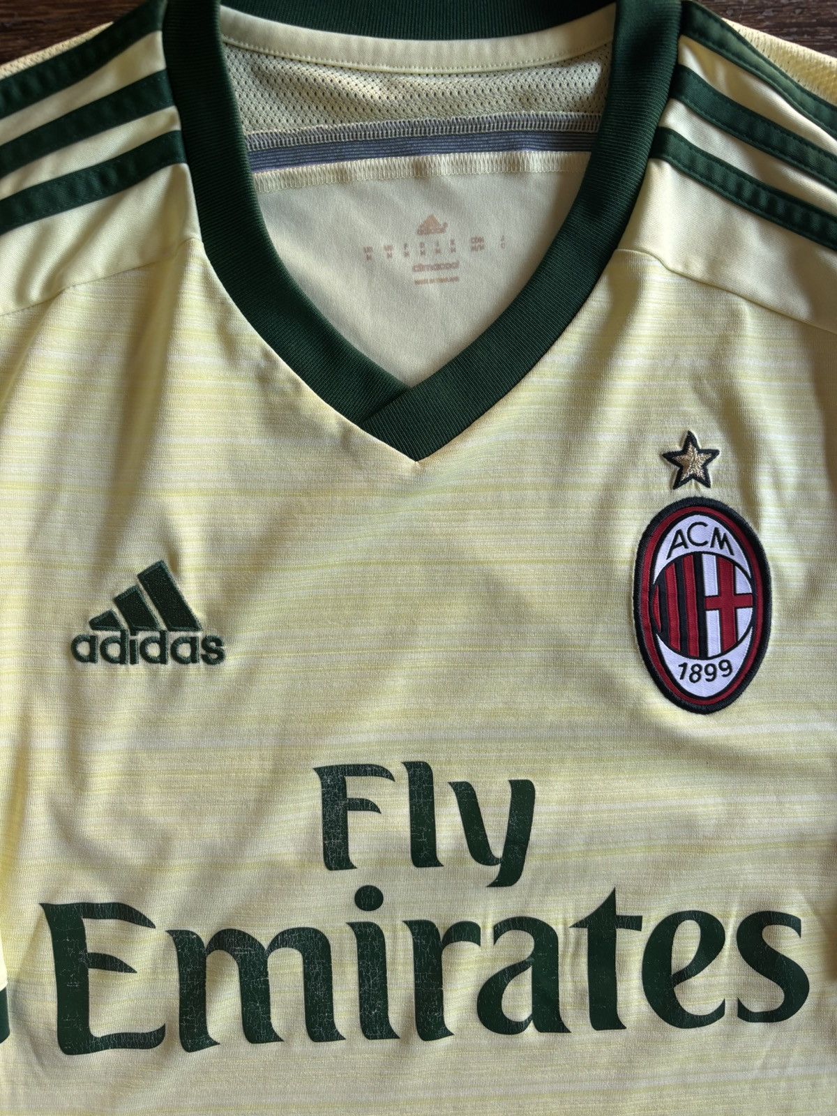 Adidas AC Milan 2014/15 Original Adidas Size US M / EU 48-50 / 2 - 4 Thumbnail