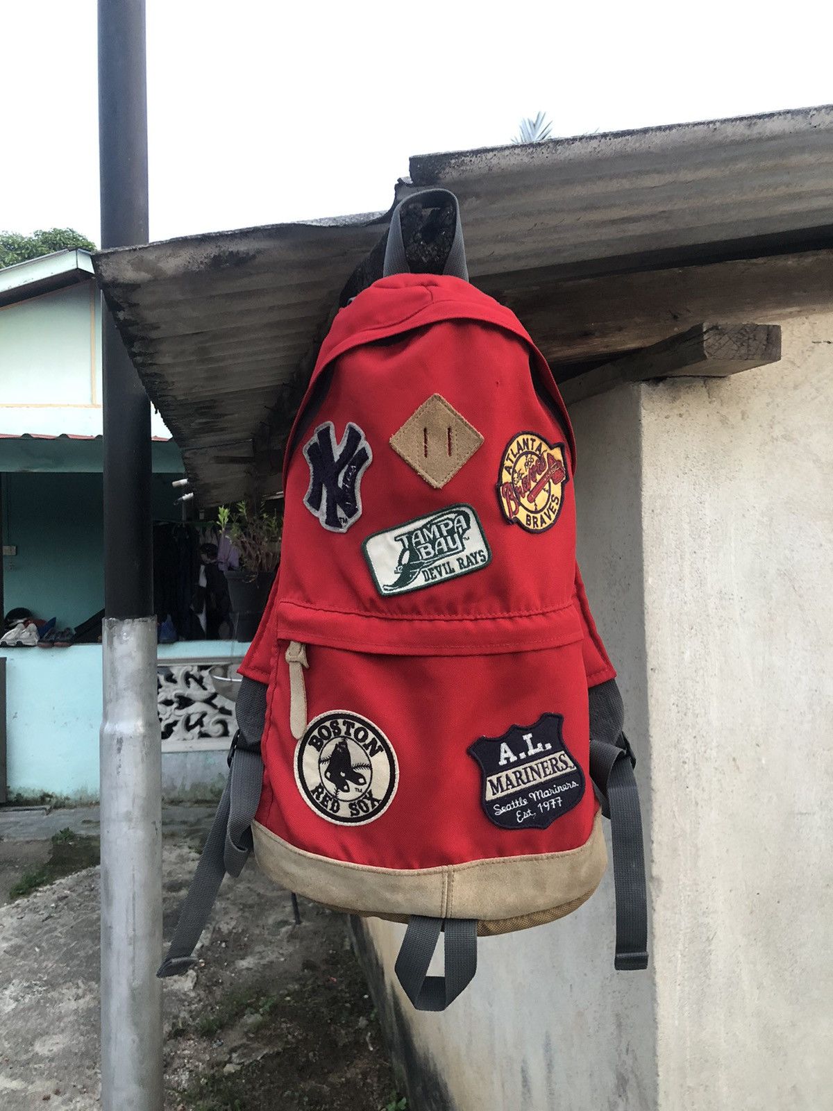 MLB Rare❗️Vintage MLB x Uniqlo Multi Patches Clup Bag Pack Size ONE SIZE - 16 Thumbnail