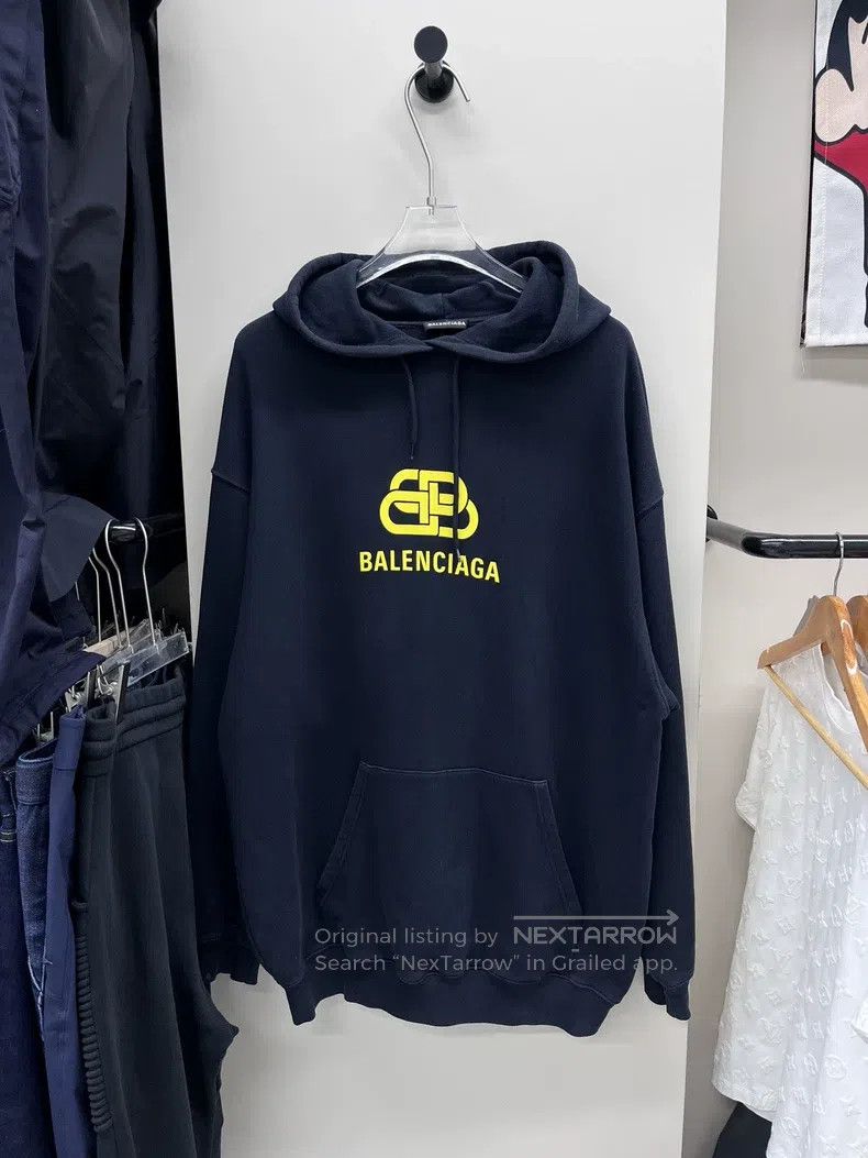 Balenciaga Balenciaga Yellow double B clasp hoodie Size US S / EU 44-46 / 1 - 1 Thumbnail