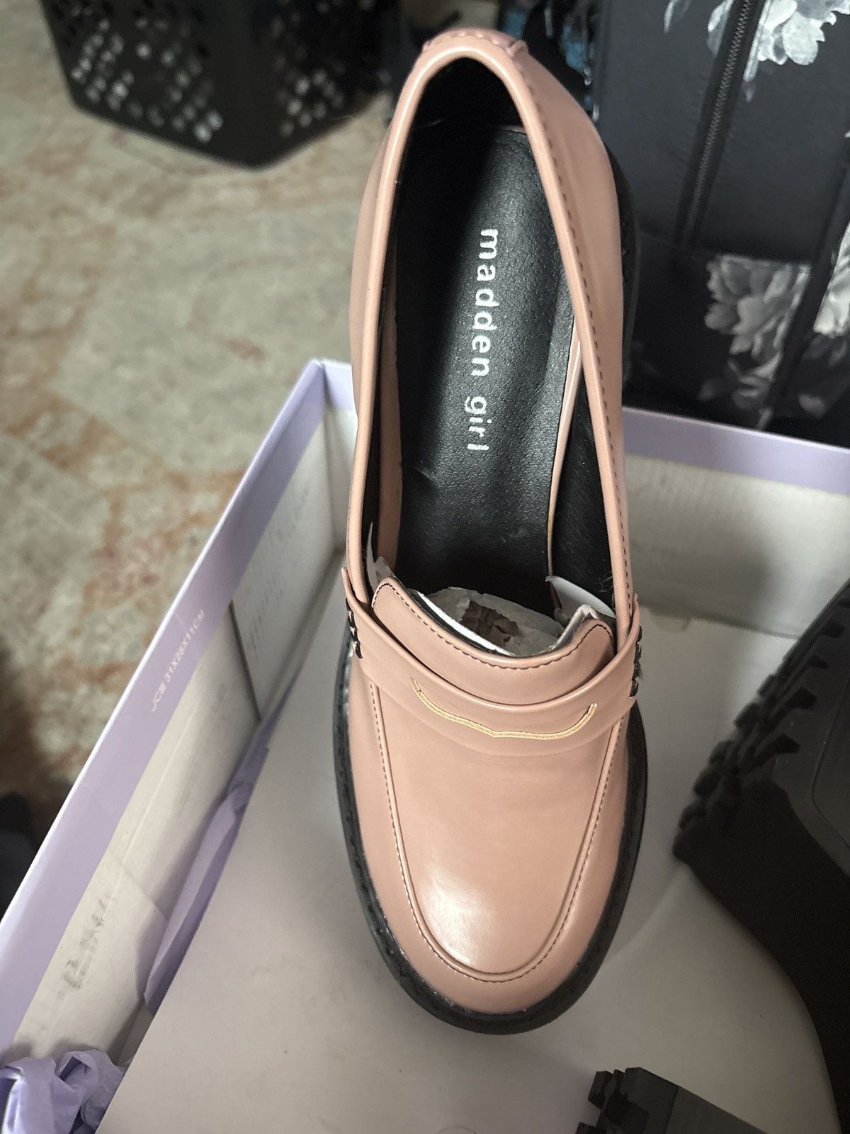 Steve Madden Madden Girl Black and Creamy Neutral colored Platform Heels Size US 8.5 / IT 38.5 - 4 Thumbnail
