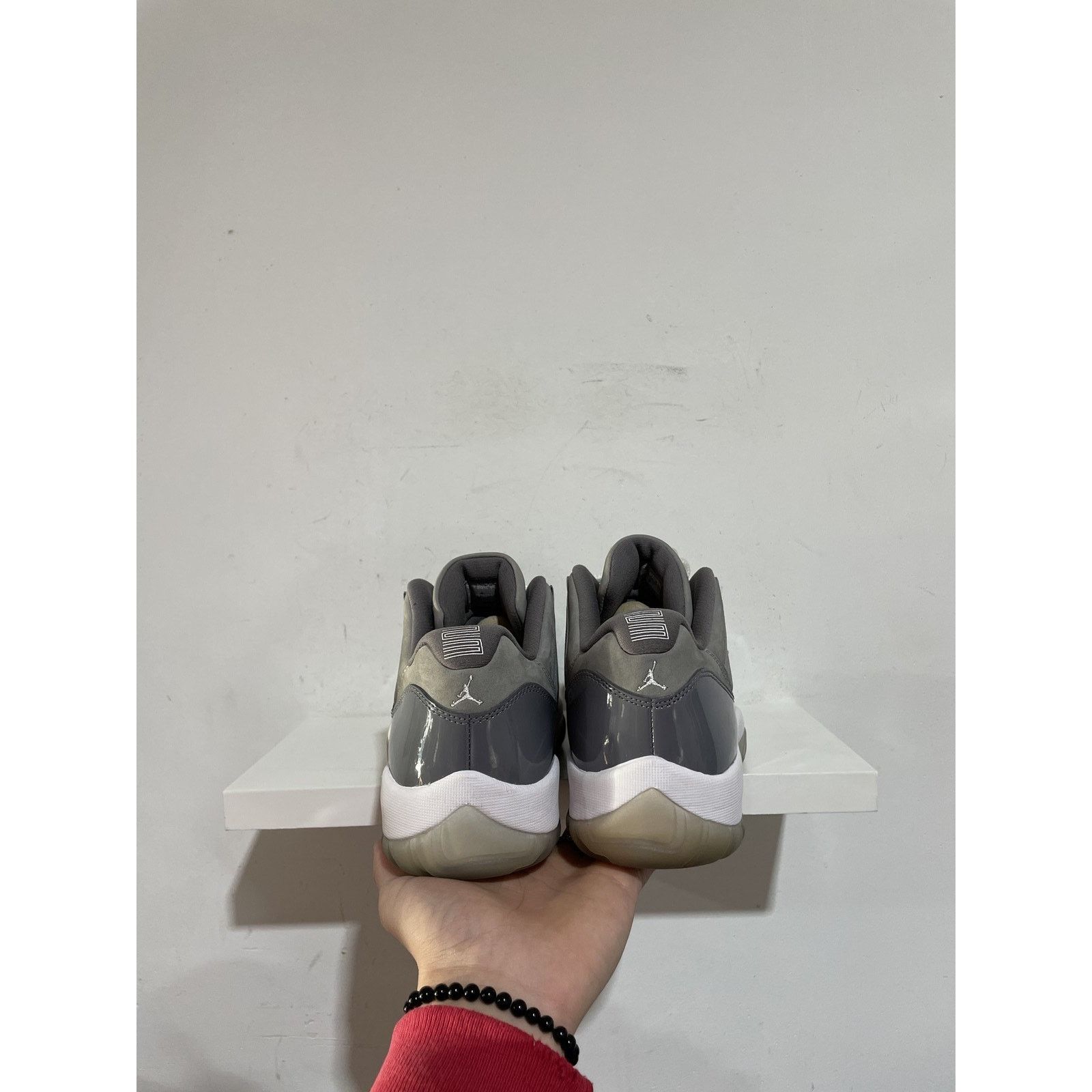 Nike NIKE JORDAN 11 LOW COOL GREY SIZE 11.5 PREOWNED Size US 11.5 / EU 44-45 - 6 Thumbnail