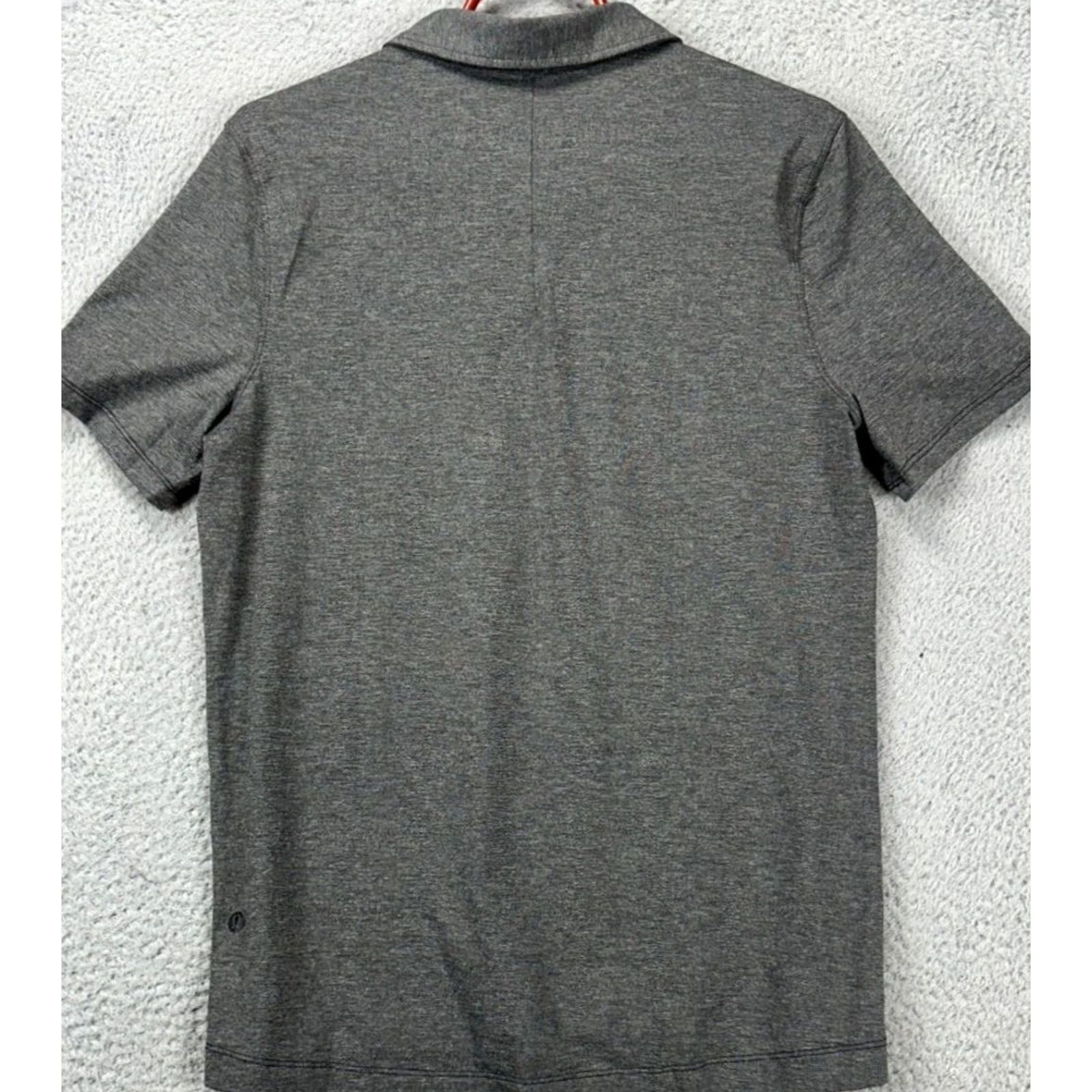 Lululemon Lululemon Golf Polo Shirt Mens Medium Gray Tech Short Sleeve Athletic Button Polo Shirt Vintage No Size US M / EU 48-50 / 2 - 3 Thumbnail