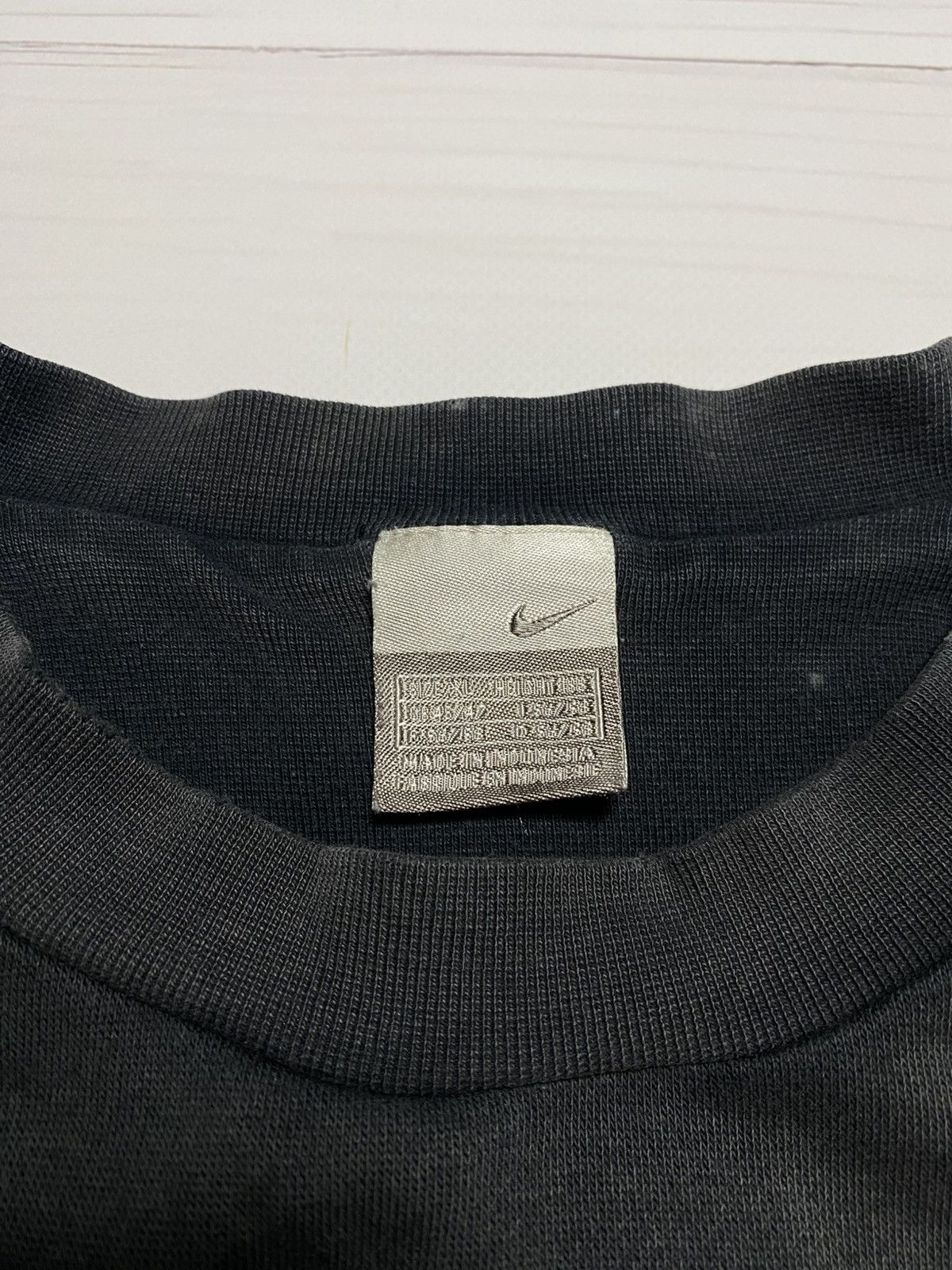 Nike × Vintage Vintage Nike Big Logo distressed faded box fit y2k sweashirt Size US XL / EU 56 / 4 - 3 Thumbnail