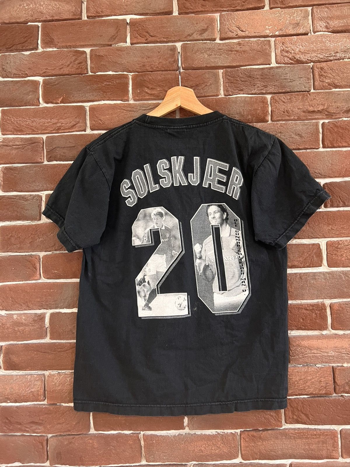 Vintage VINTAGE 00s Manchester United Solskjaer Football Tshirt Rap Size US M / EU 48-50 / 2 - 2 Thumbnail