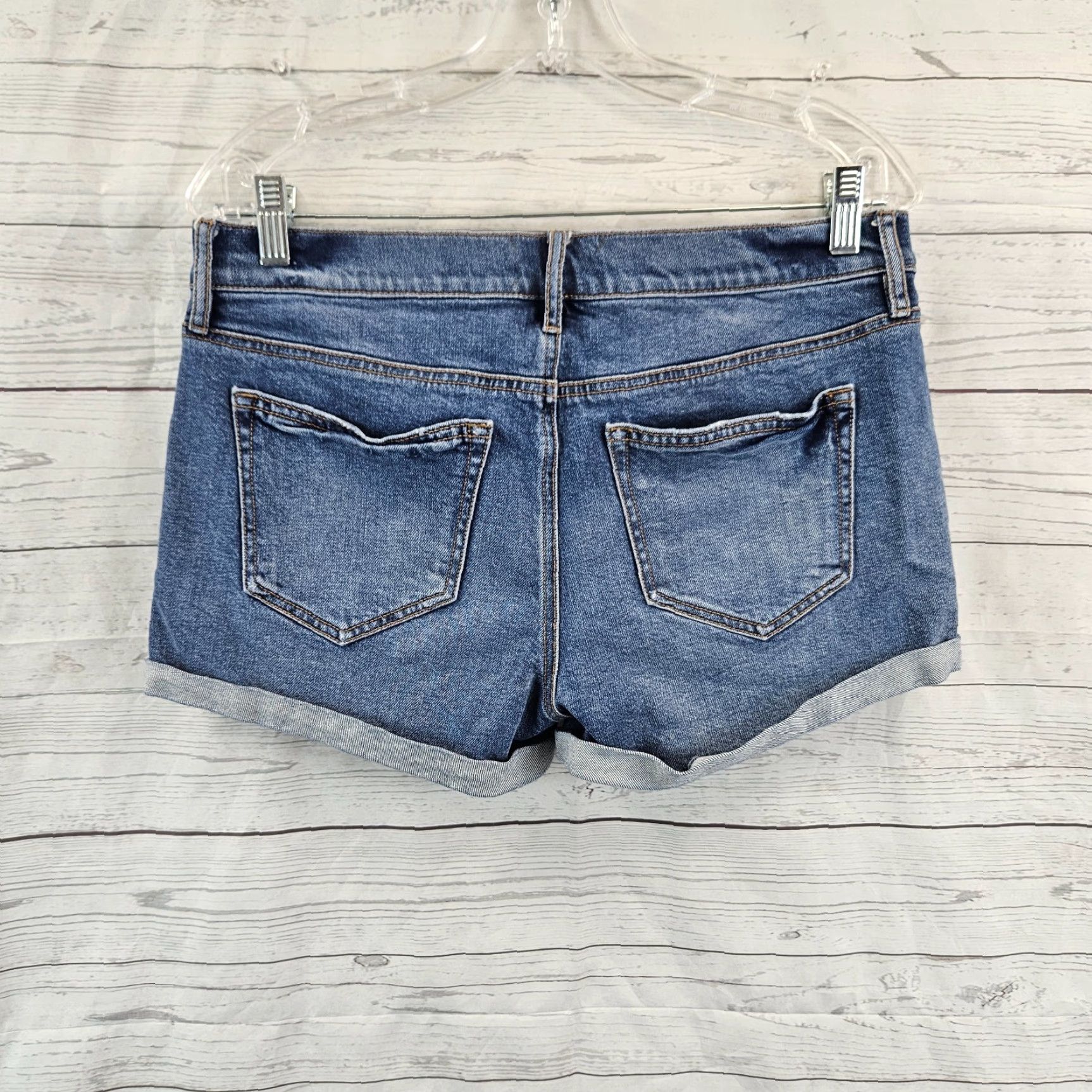Lou & Grey Lou & Grey Womens Denim Shorts Sz 27 Blue Medium Wash Mid Rise Cuffed Shirt Womens Denim Shorts 27 Blue Medium Wash Cuffed Lou & Grey Size 27" / US 4 / IT 40 - 2 Thumbnail