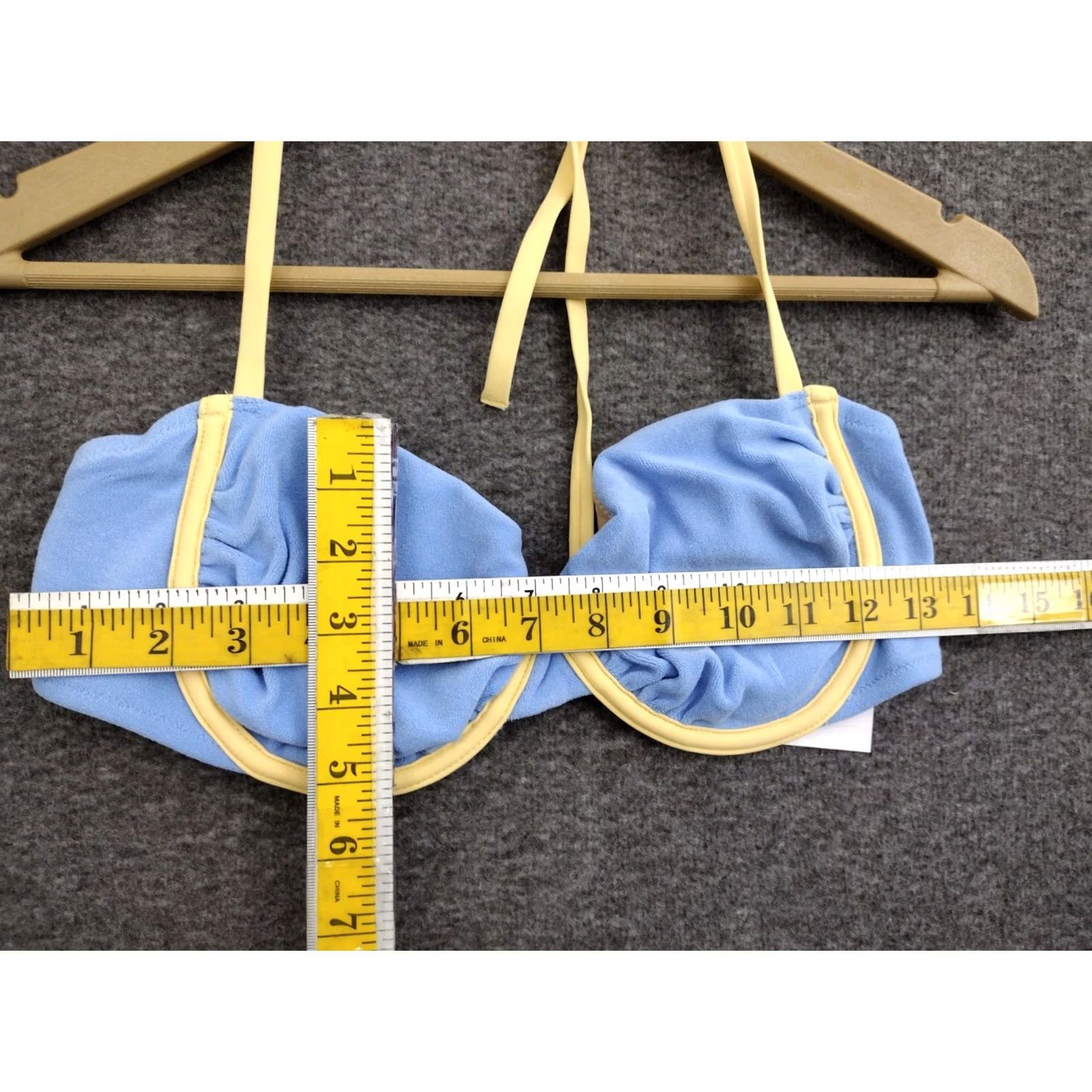 Vintage Shade & Shore Bikini Top Women's 36B Blue Underwire Contrast Band Adjustable Straps Removable Pads Nylon Spandex Beach Shirt? Size XS / US 0-2 / IT 36-38 - 4 Thumbnail