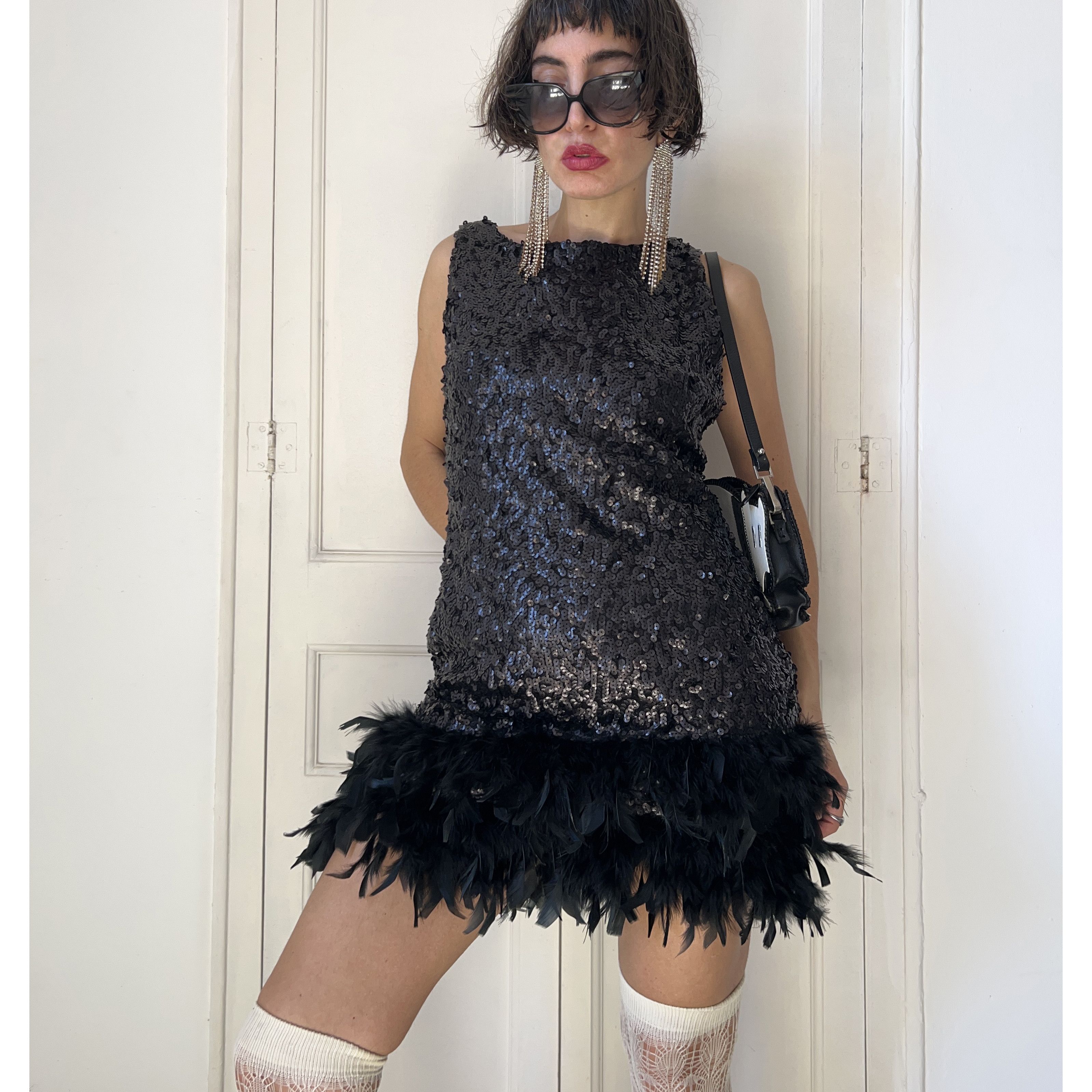 Vintage Vintage Y2K Black Sequin Feather Mini Dress Size M / US 6-8 / IT 42-44 - 5 Thumbnail