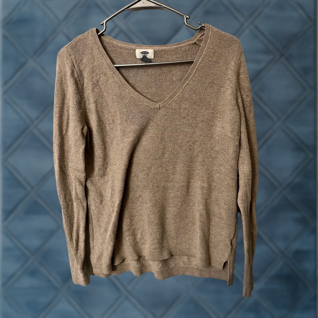 Old Navy Old Navy Womens Sweater Pullover Beige Solid LS V-Neck Medium Size M / US 6-8 / IT 42-44 - 1 Thumbnail