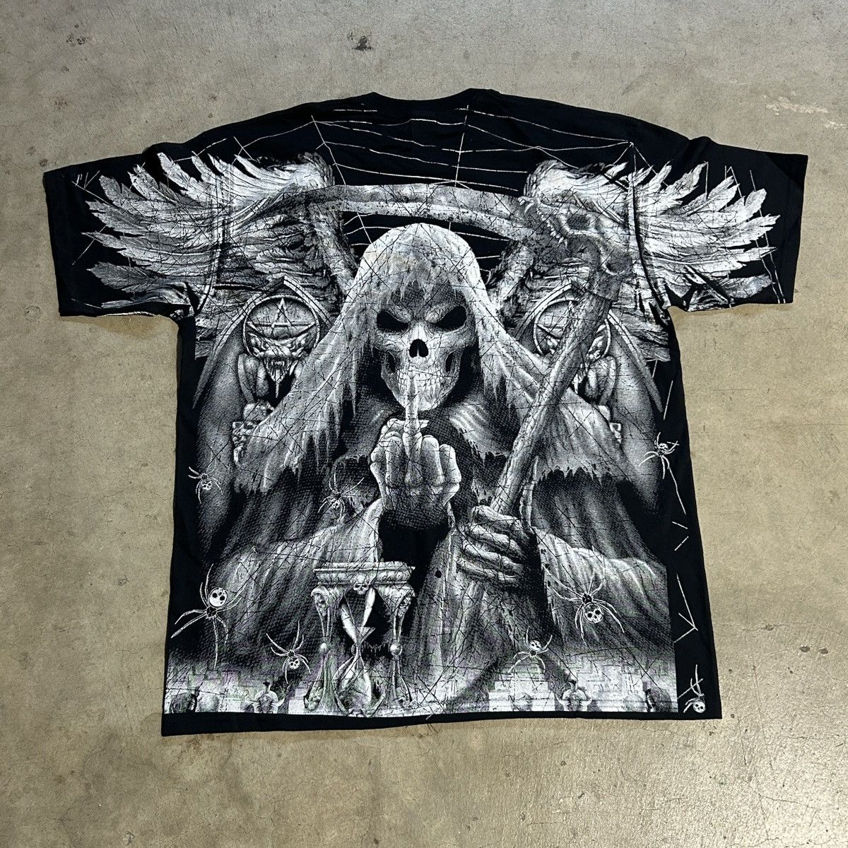 Band Tees × Vintage Vintage Grim Reaper Middle Finger AOP Tee Opium Y2K Size US XL / EU 56 / 4 - 4 Thumbnail