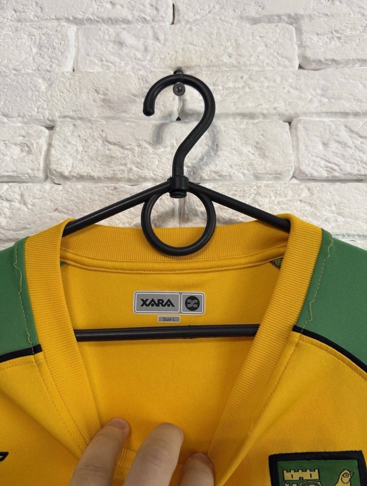 Other Rare Xara Norwich City Home Jersey Football Shirt 06/08 Sz L Size US L / EU 52-54 / 3 - 3 Thumbnail