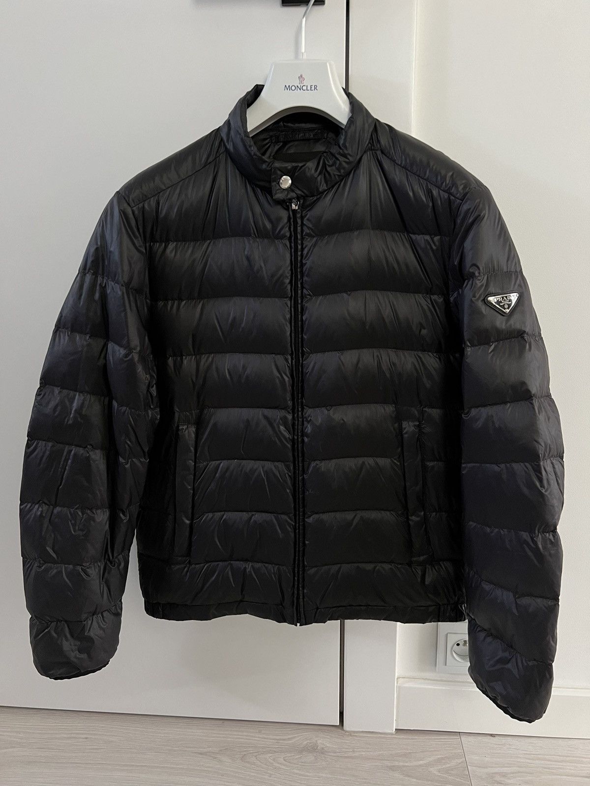 Prada lightweight puffer jacket deals