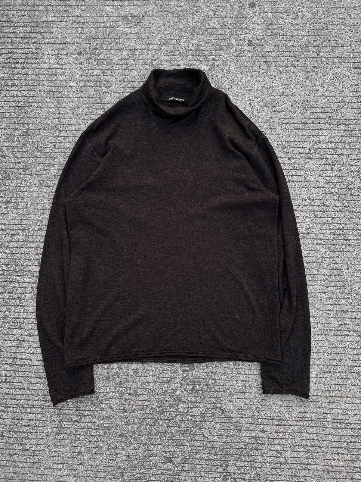 Issey Miyake Issey Miyake Dark Brown Cotton Turtleneck Tee Size US XL / EU 56 / 4 - 4 Thumbnail