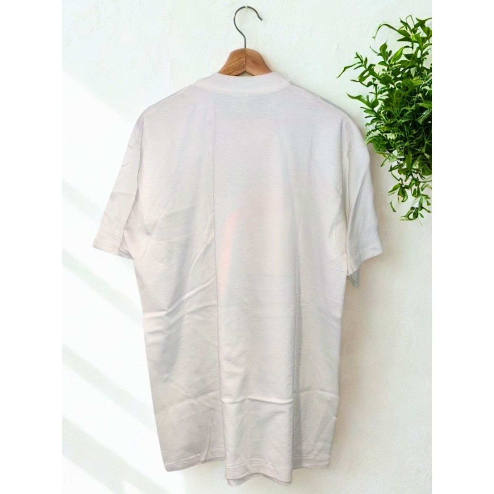 Fruit Of The Loom Herman Miller Eames Geneva Tee XL Signed Newhouse Shepherd Size US XL / EU 56 / 4 - 4 Thumbnail