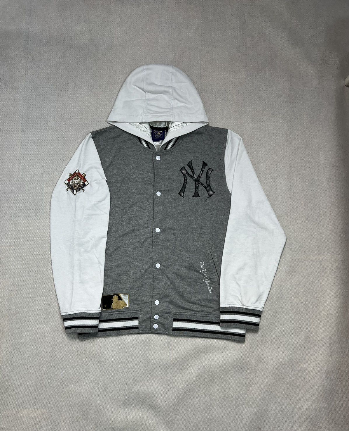 MLB × Majestic × New York Yankees Hoodie Majestic Athletic New York Yankees MLB Vintage Size US XL / EU 56 / 4 - 1 Thumbnail