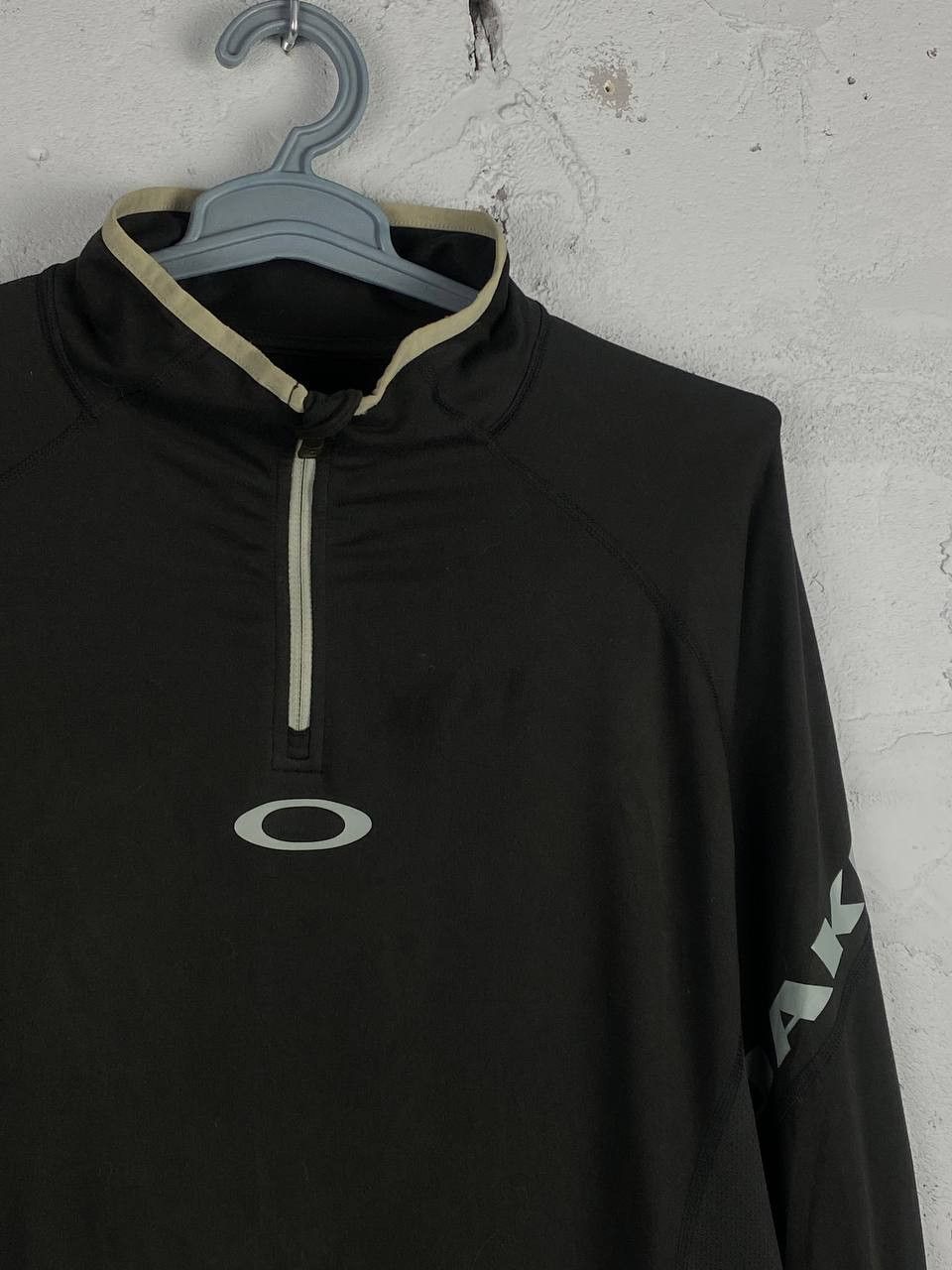 Oakley Oakley Software Center Logo Long Sleeve T Shirt Crewneck Size US XL / EU 56 / 4 - 1 Thumbnail