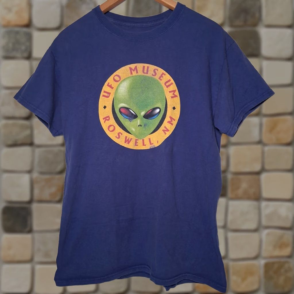 Vintage UFO Museum Shirt L Blue Green Alien Aliens UAP UFOs UAP UAPs Alien Museum Graphic Crew Neck Long Sleeve Cotton Blend Knit Mens Size US L / EU 52-54 / 3 - 1 Thumbnail