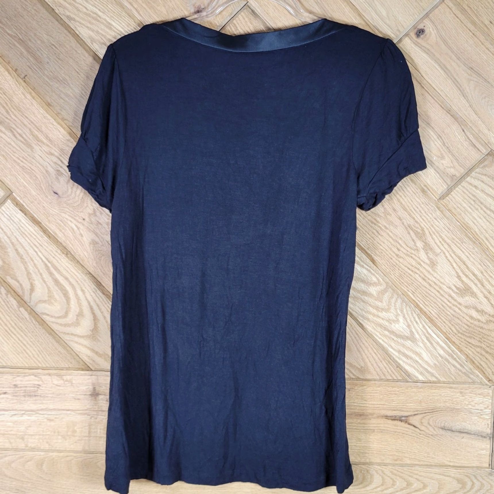 Vintage Willowbay Womens T-Shirt Tunic Top Black V-Neck Satin Trim Size M Casual Size M / US 6-8 / IT 42-44 - 5 Thumbnail