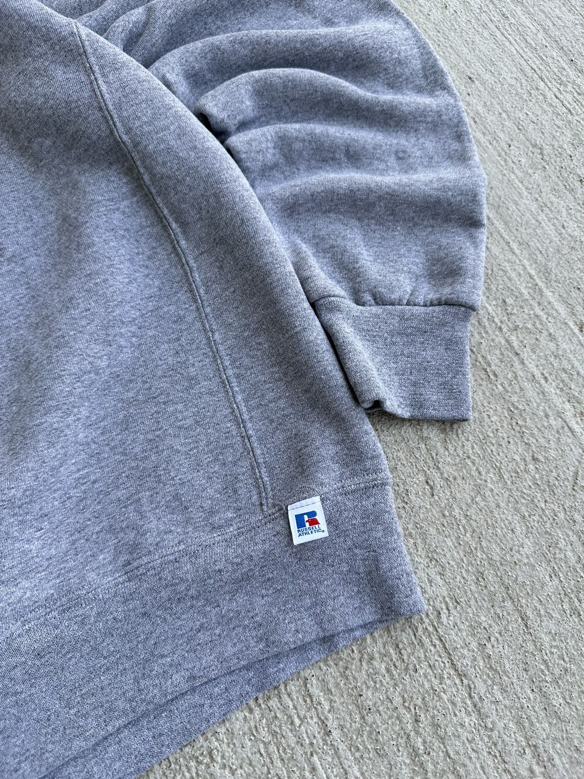 Other Vintage Russell Athletic Sweatshirt Size US XL / EU 56 / 4 - 3 Thumbnail