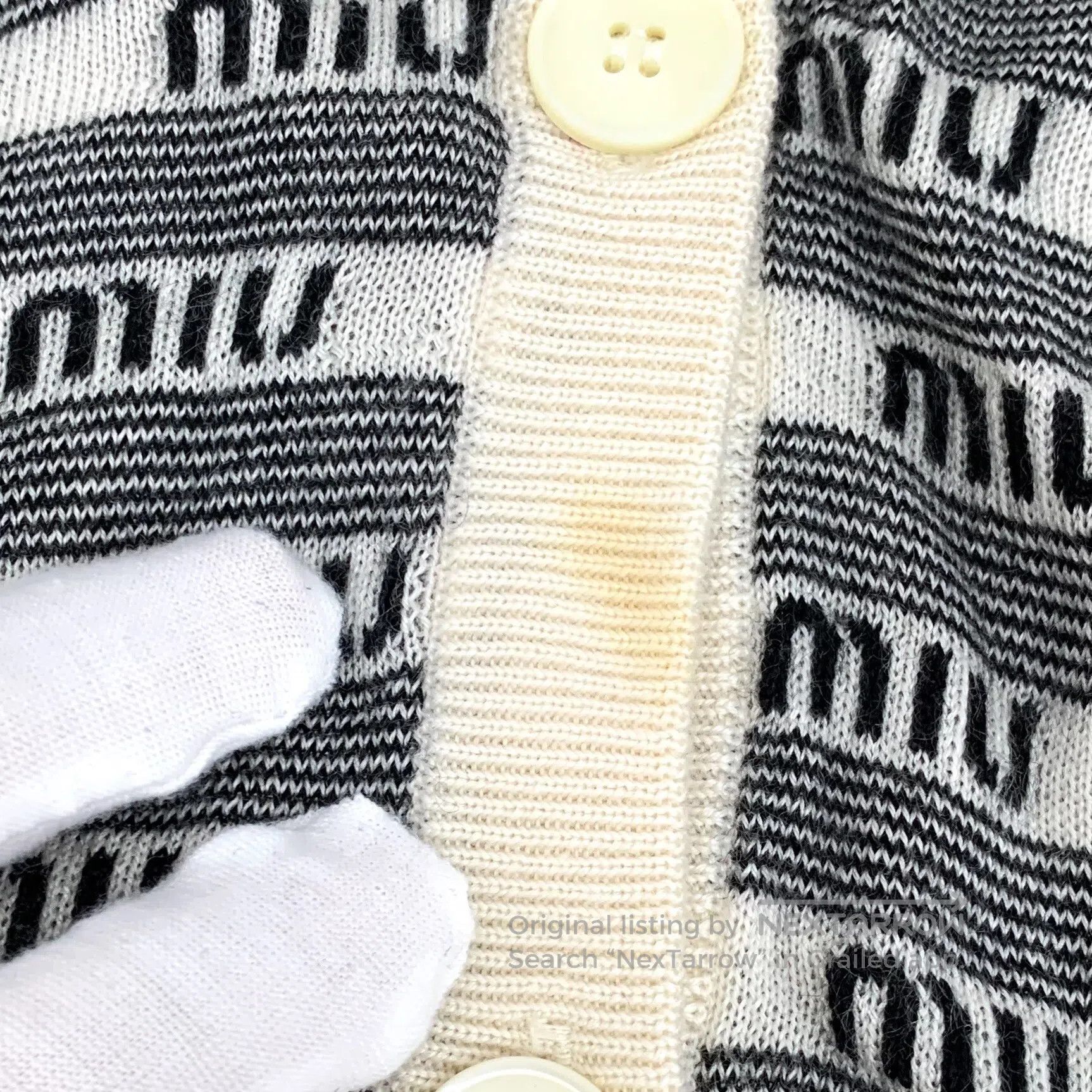 Miu Miu Miu Miu Gray striped logo letter cashmere V-neck single-br Size XS / US 0-2 / IT 36-38 - 9 Thumbnail