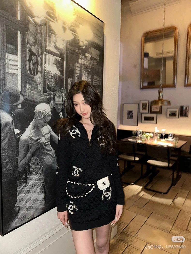 Chanel Chanel Slim diamond-patterned wool cashmere large Logo pri Size XS / US 0-2 / IT 36-38 - 8 Thumbnail