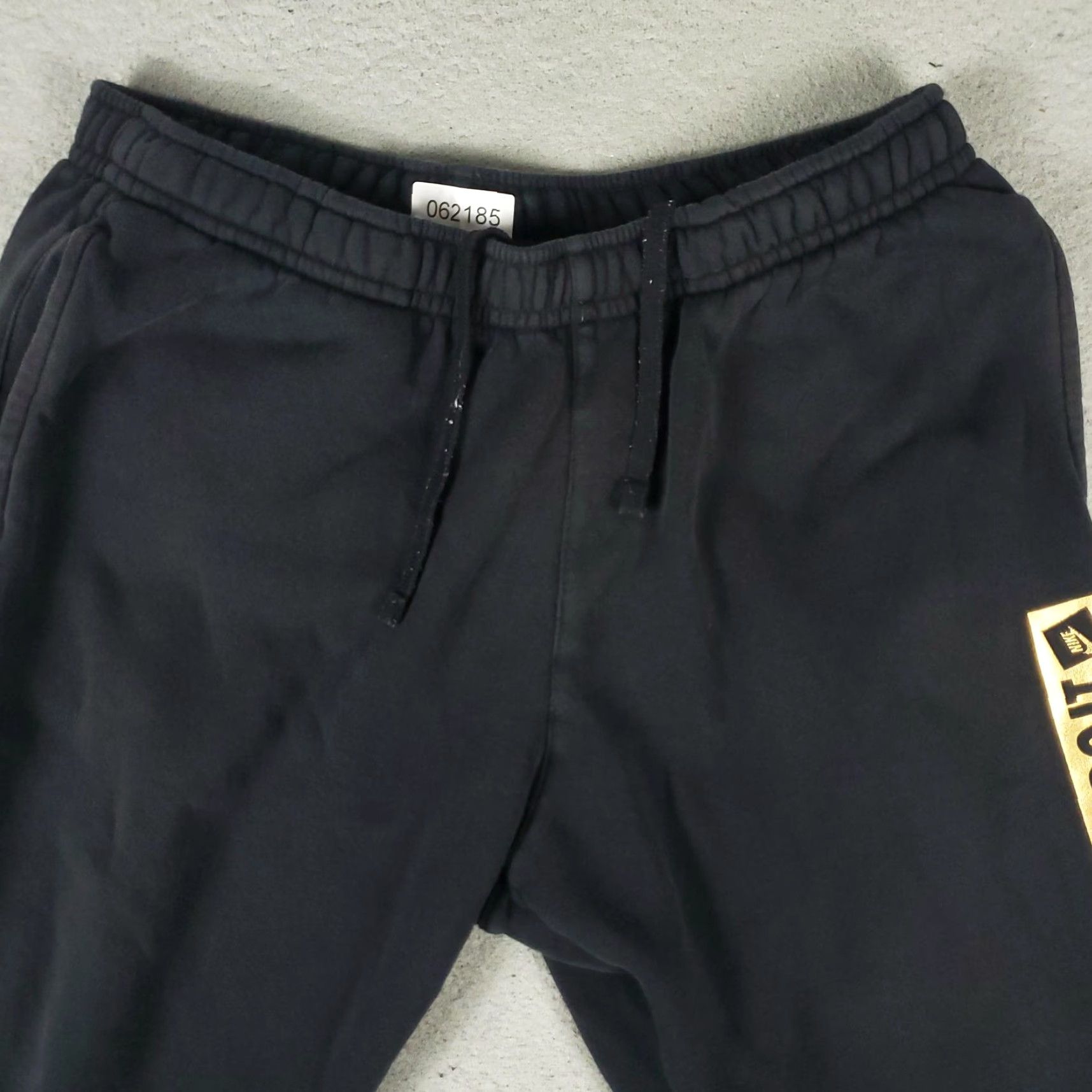 Nike Nike Pants Mens XL Black Just Do It Track Sweatpants Joggers Athletic Size US 36 / EU 52 - 2 Thumbnail