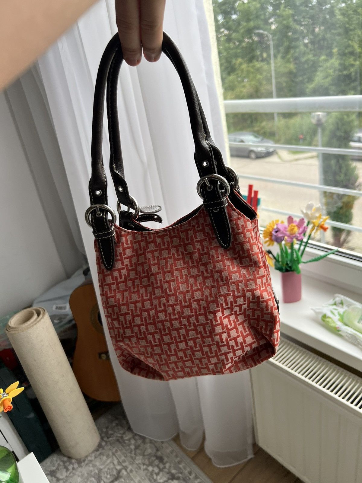 Tommy Hilfiger × Vintage Vintage Y2K Tommy Hilfiger monogram handbag 90s designer Size ONE SIZE - 2 Thumbnail