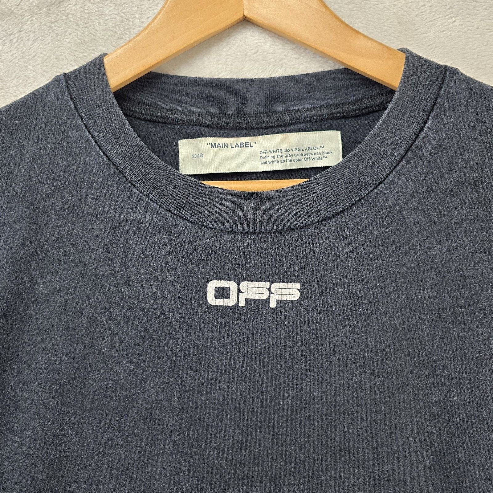 Off-White Off White Airport Tape Shirt L Operating SRL Virgil Abloh Size US L / EU 52-54 / 3 - 3 Thumbnail